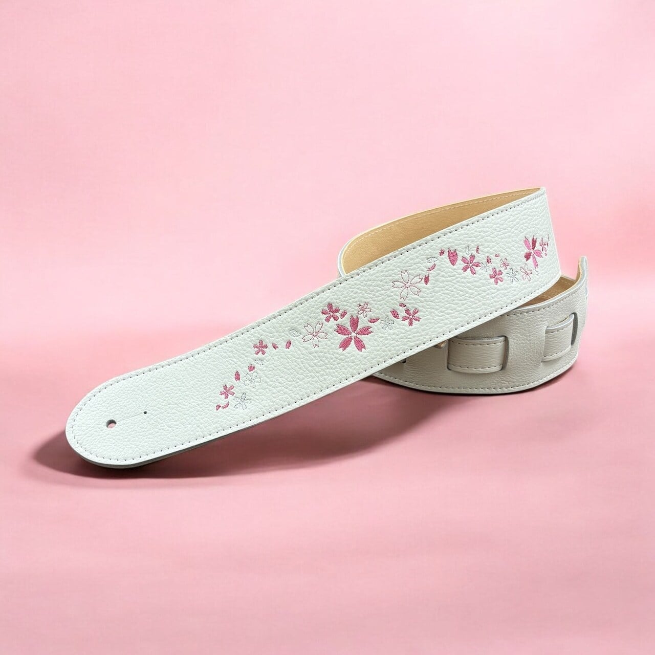 桜刺繍ストラップ ホワイトレザー | ギターストラップ専門店 Grande uomo