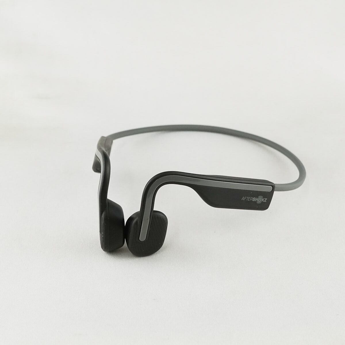 AfterShokz OpenMove 骨伝導イヤホン USED美品 AFT-EP-000022 スレートグレー 耳を塞がない IP55 防水 防塵 マイク 軽量 完動品 S V9817 AfterShokz OpenMove 骨伝導イヤホン USED品 AFT-EP-000022 AS660