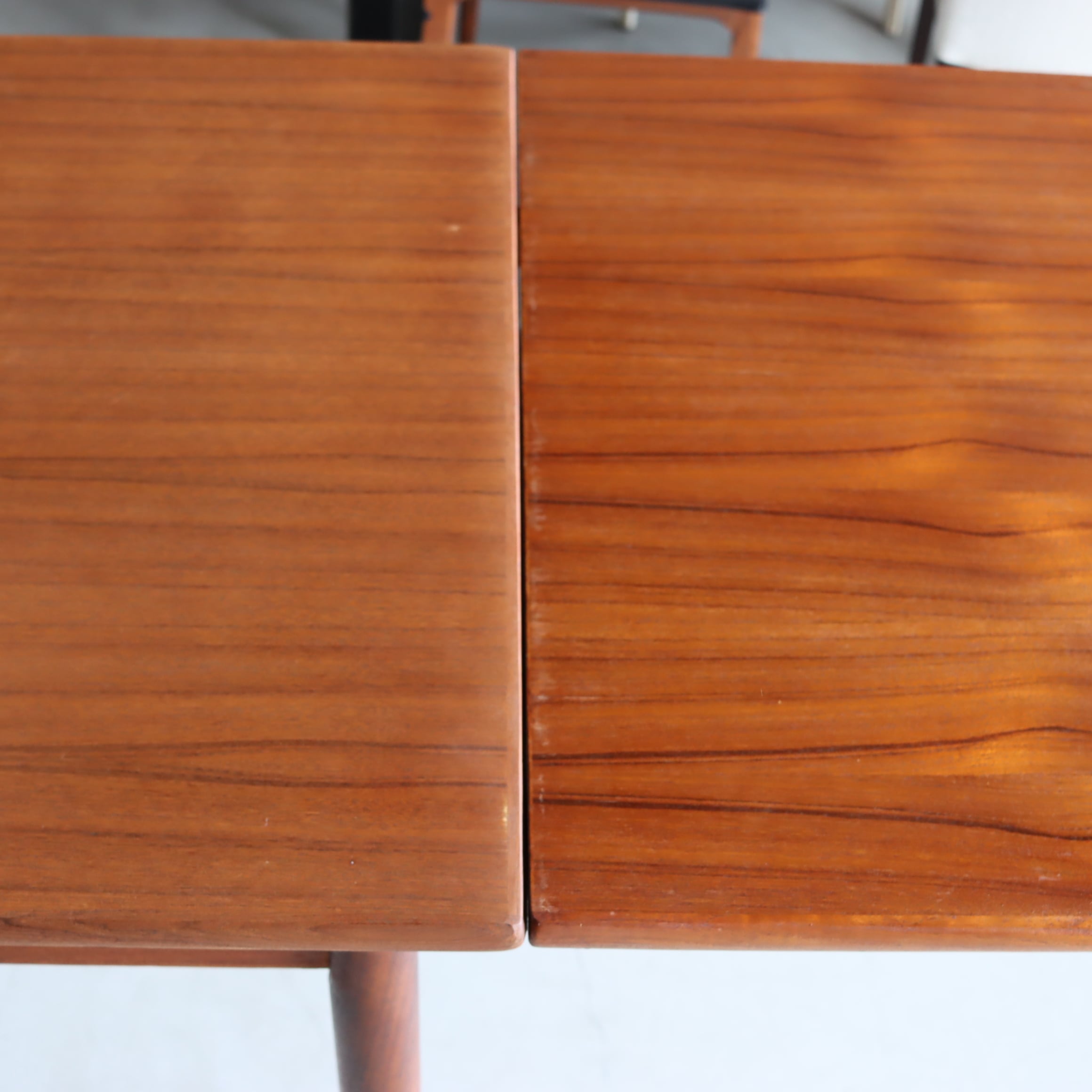 Denmark Vintage Extention Table / デンマークヴィンテージの