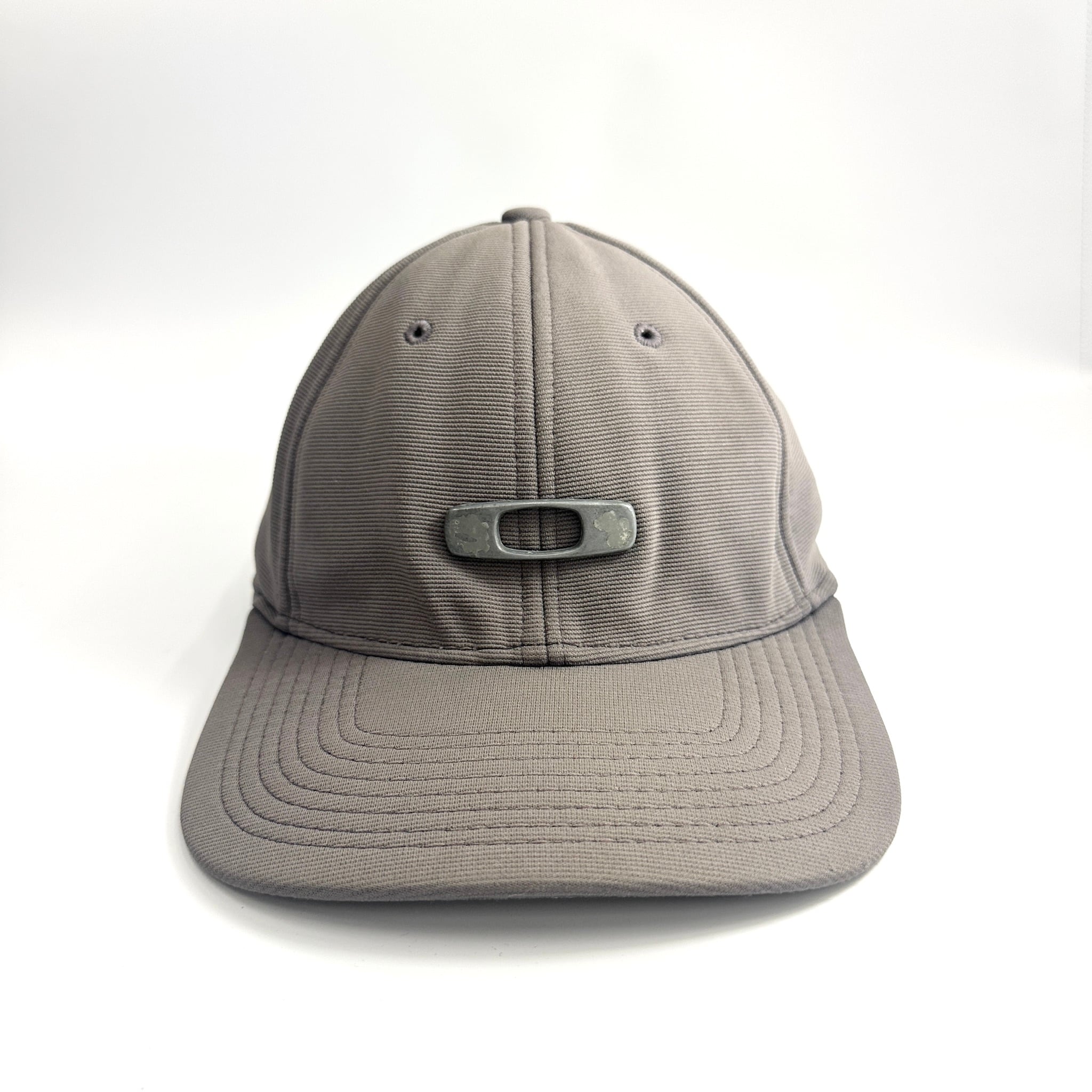 00s oakley metal logo cap