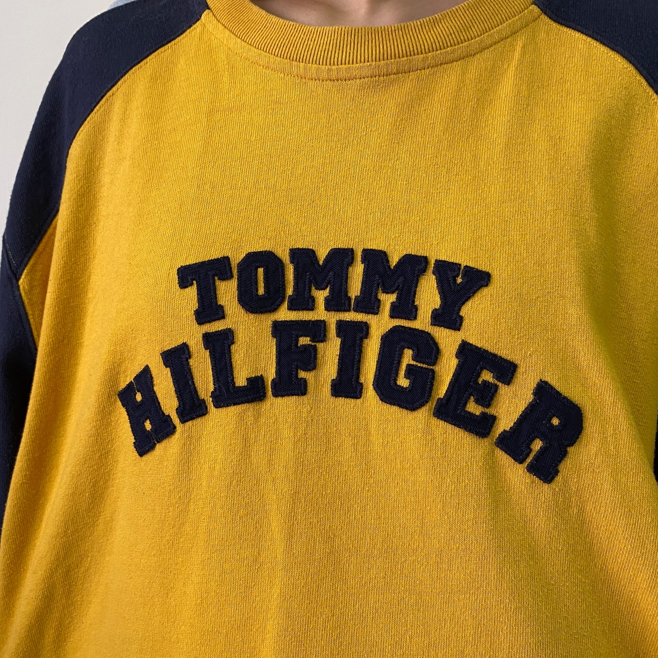 ビッグサイズ 00年代 TOMMY HILFIGER トミーヒルフィガー ブランドロゴ 