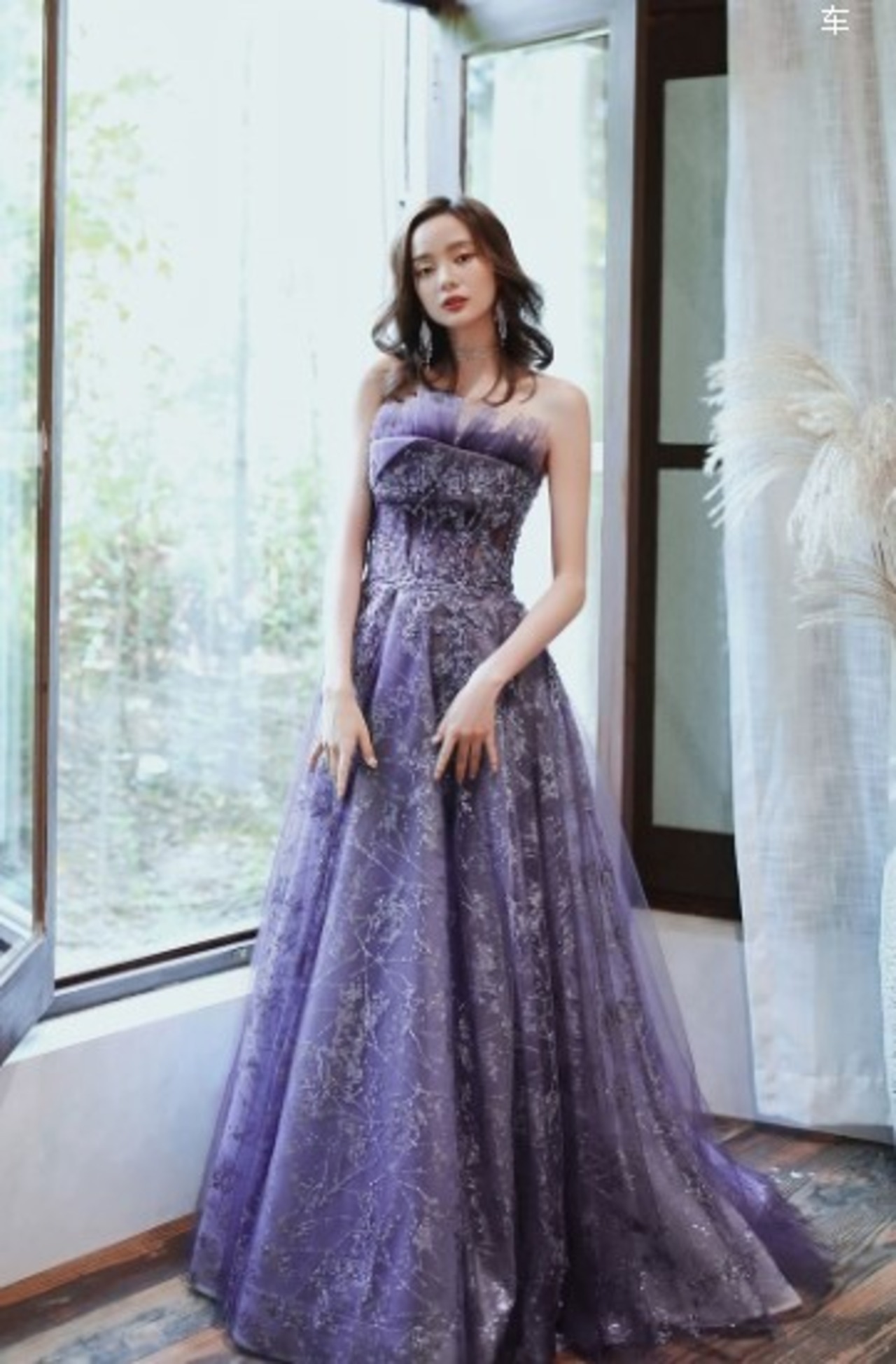 パープル パーティードレス ベアトップ ベルト 繊細レース 編み上げ  