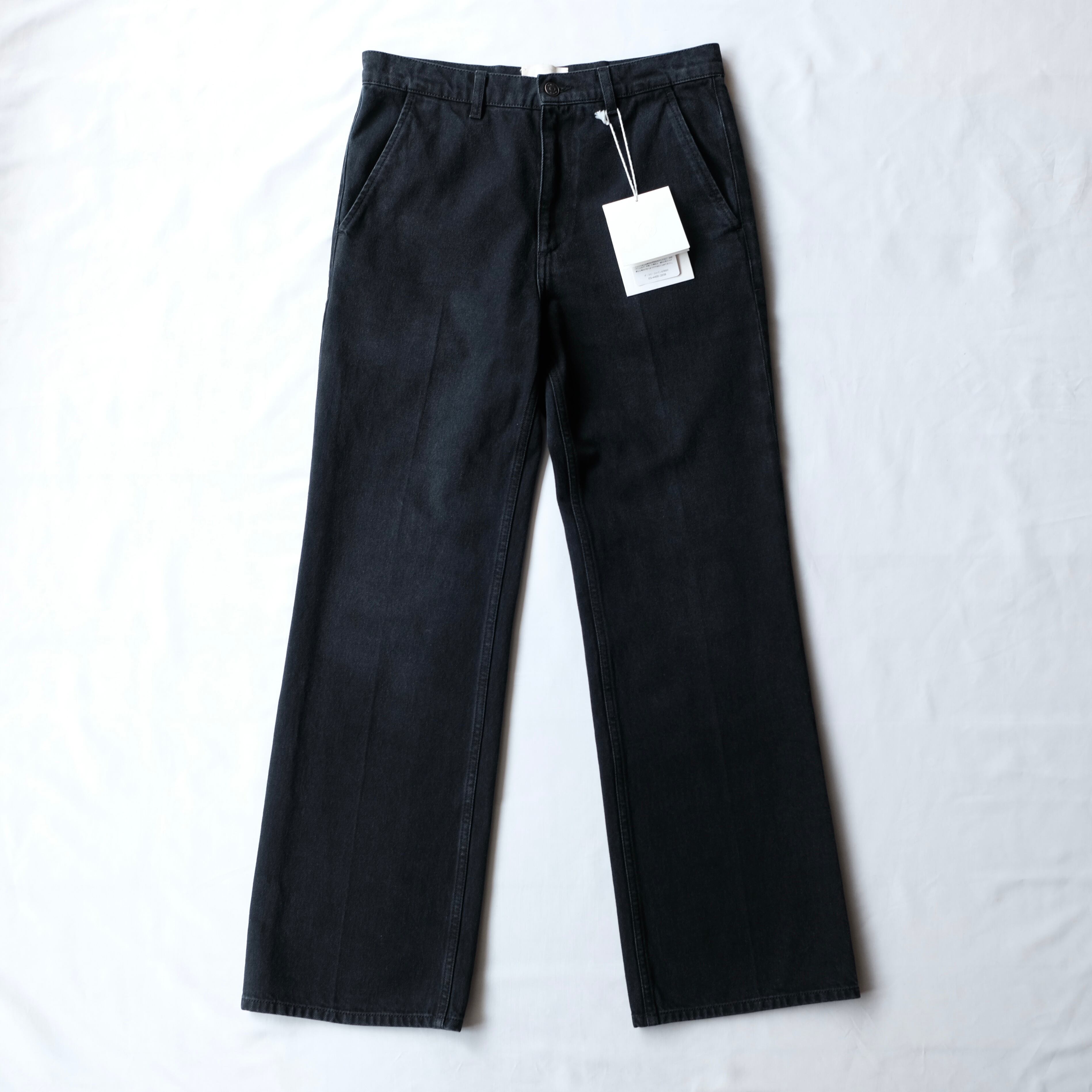 THE ROW FINCH JEAN BLACK DENIM PANTS | safarionline