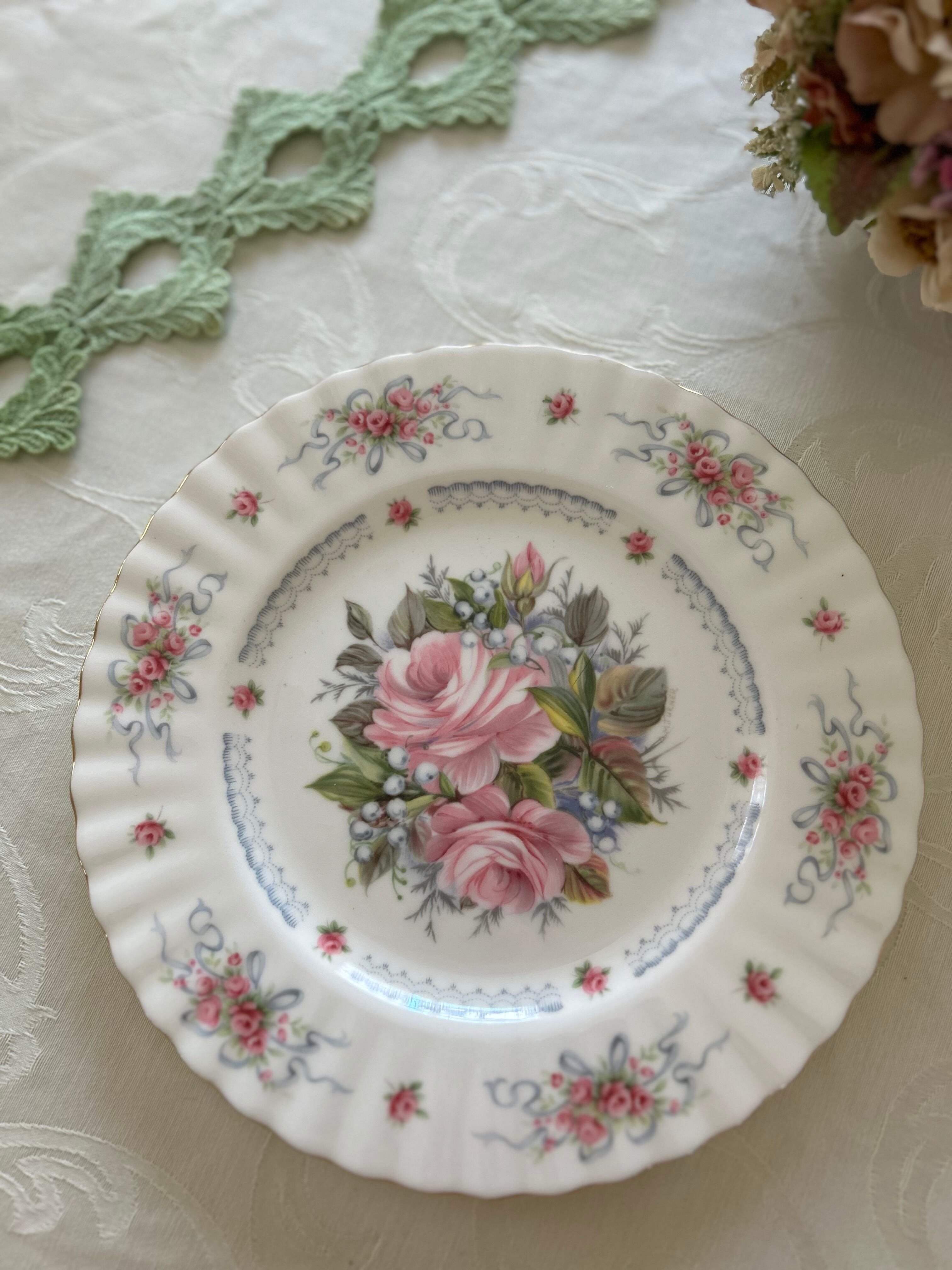 英国Vintage ロイヤルアルバート Happy Birthday ハッピーバースデーシリーズ デザートプレート 20.7cm 1970年代 Rose Muguet 薔薇 すずらん