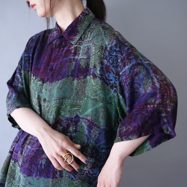 poison color paisley motif art full pattern over silhouette h/s shirt