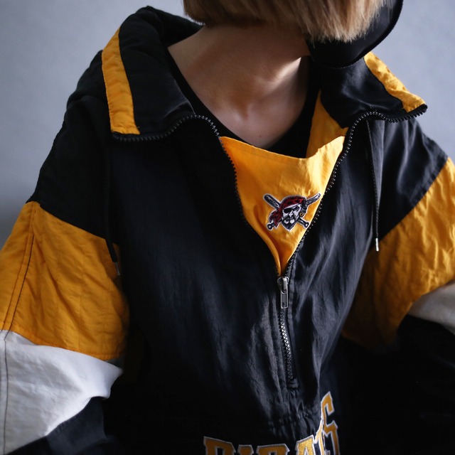 3-tone good coloring switching and front and back embroidery wappen XXXL over size anorak parka