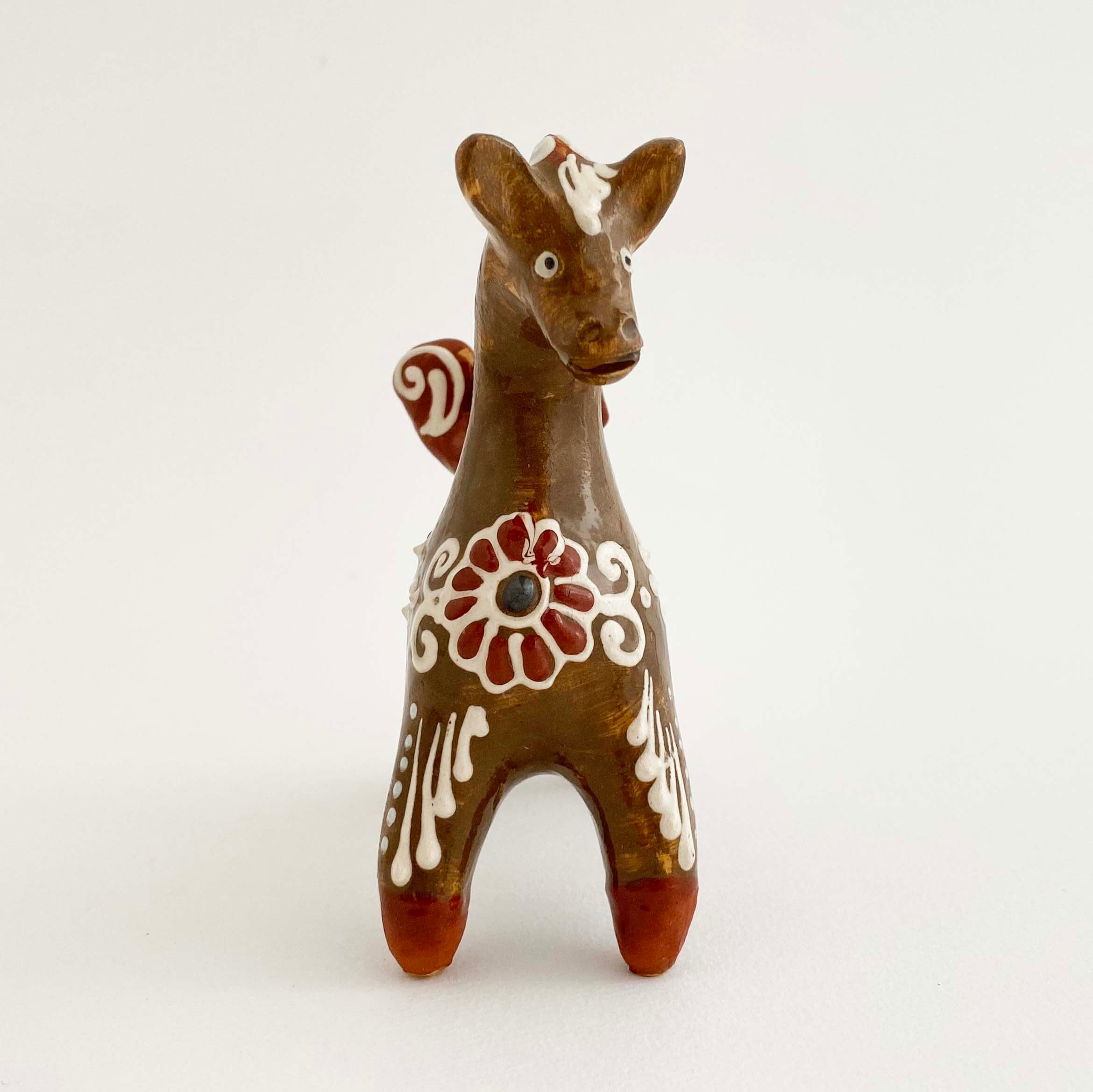 ウクライナ産 オピシュニャ土人形（馬と鶏 / こげ茶の馬） | kokeshka