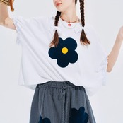 花モチーフTシャツ｜フリル袖と遊ぶ夏の一枚 《i0709》