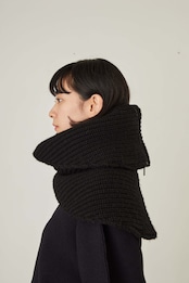 i’m here - Knit Snood(Crepe Wool-like) :Black|サークル状/片畦編み/ダブルジップ/ホーン・トグル/レザーパーツ