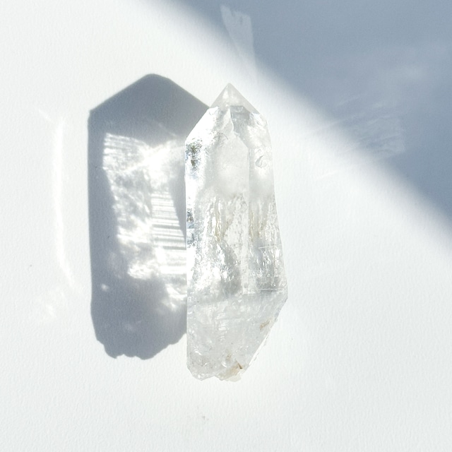 ゼッカ産クリアクォーツ ポイント 原石83 ◇ Clear Quartz ◇天然石・鉱物・パワーストーン・インテリア ゼッカ産クリアクォーツ ポイント 原石83 ◇ Clear Quartz ◇天然石・鉱物・パワーストーン・インテリア