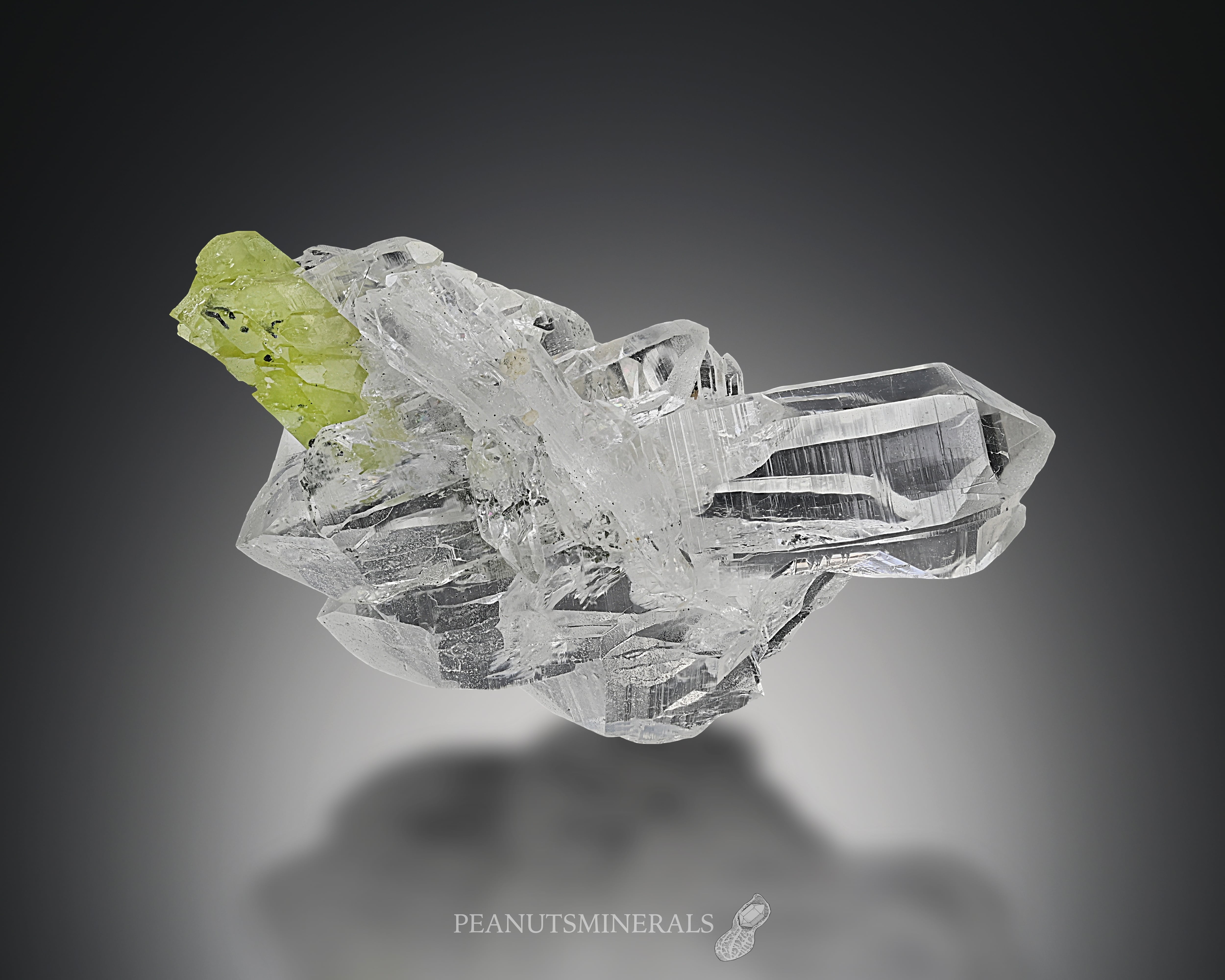 Titanite | PEANUTS MINERALS
