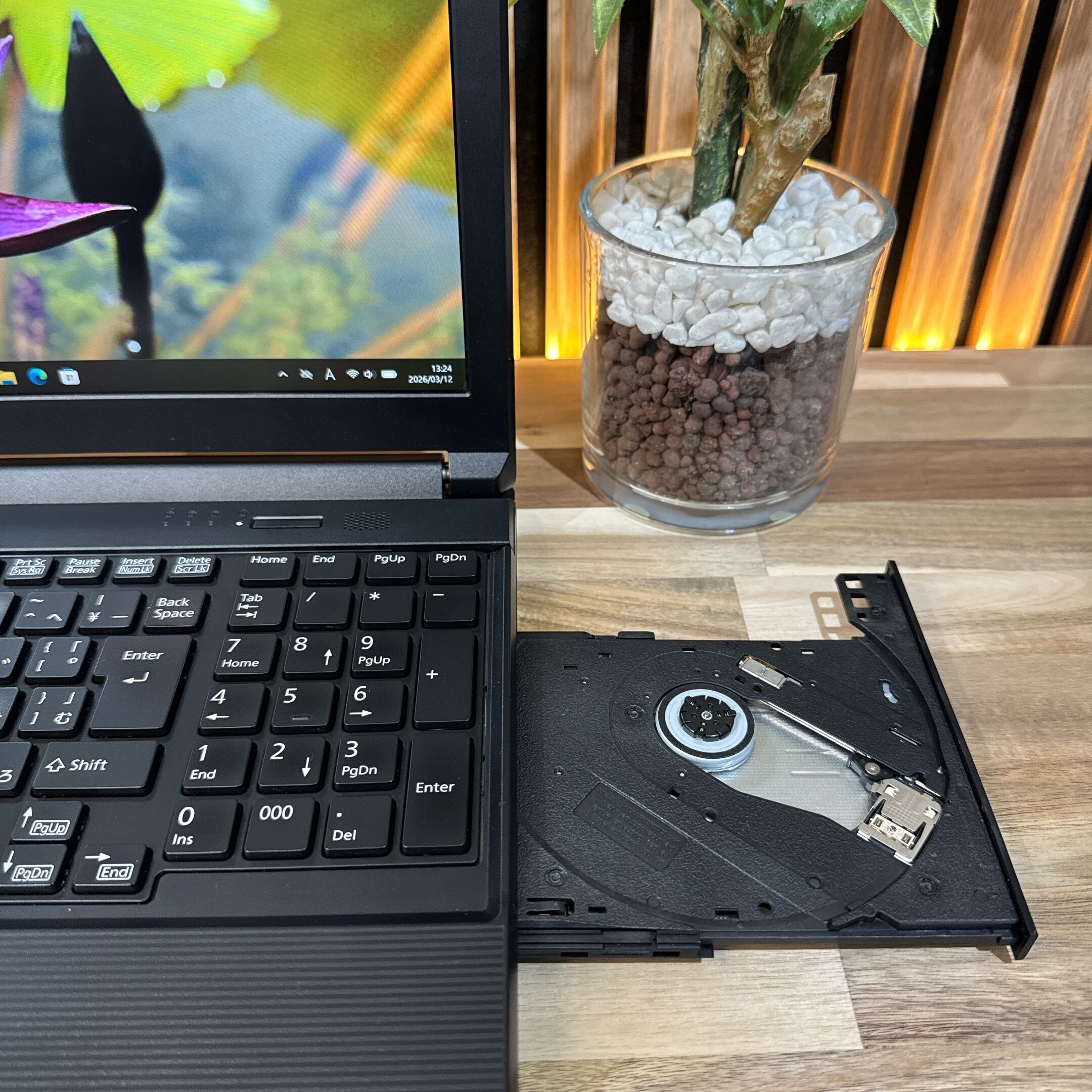 ☘新型2022年発売☘富士通 LIFEBOOK U‼️12世代☘SSD☘ノートPC ☘新型2022年発売☘富士通 LIFEBOOK U‼️12世代☘SSD☘ノートPC