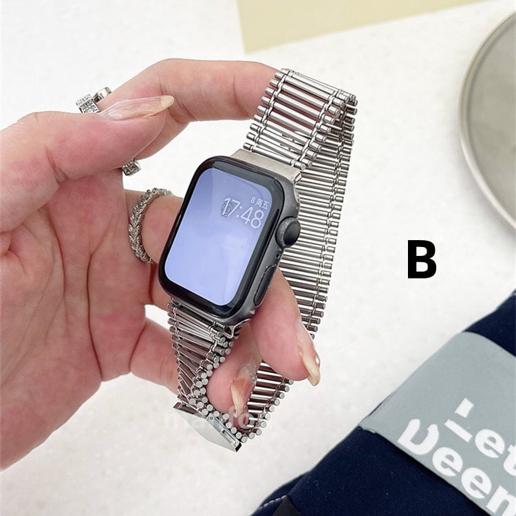 Apple Watch Series 6 GPS シルバー Spigenバンド付き