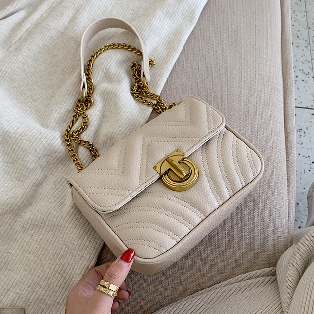 レッドチェーン ショルダーバッグ スクウェア メッセンジャーバッグ 手作りハンドバック74408577864