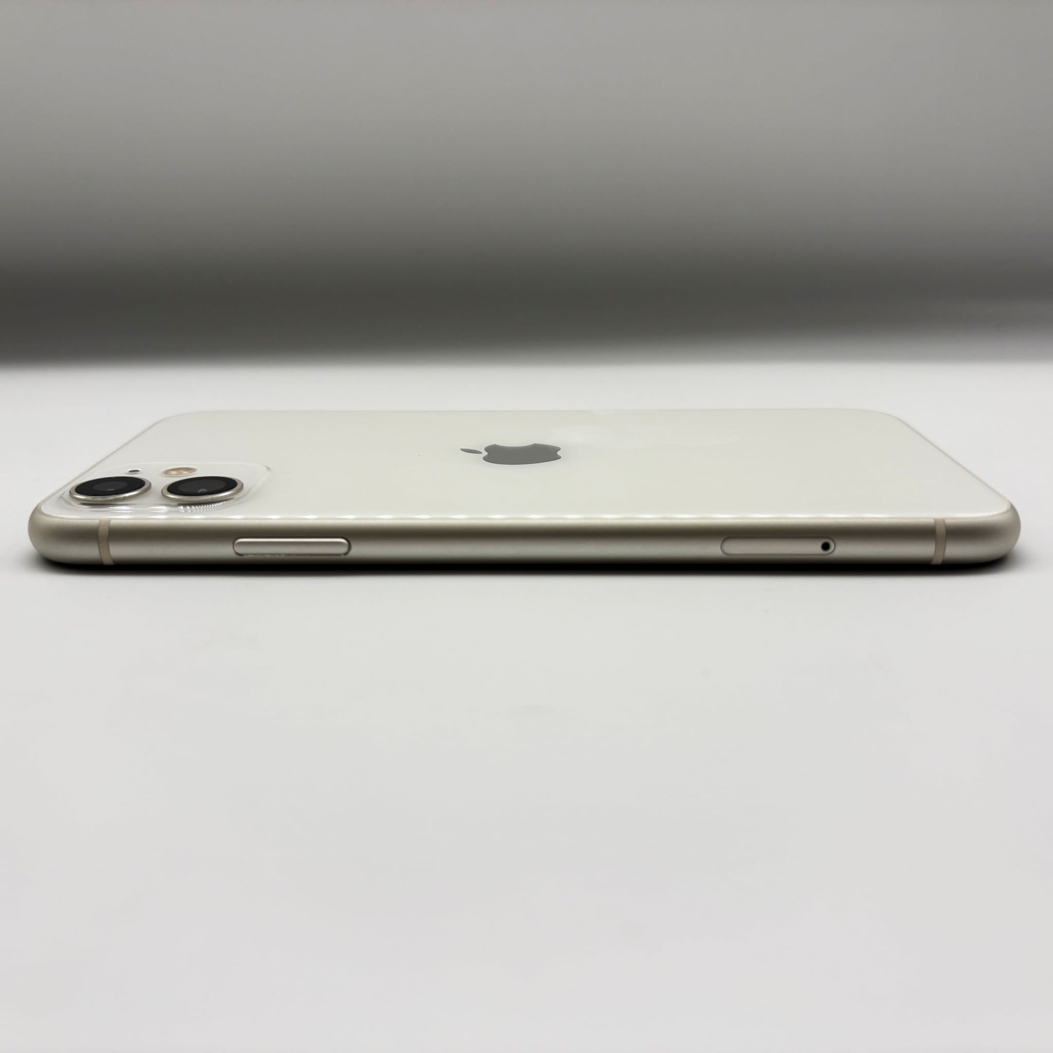 iPhone11 64GB SIMフリー Apple iPhone本体 ホワイト アイフォン