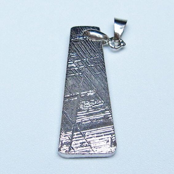 ギベオン ペンダント 隕石 メテオライト 一点物 メール便可 112-13427