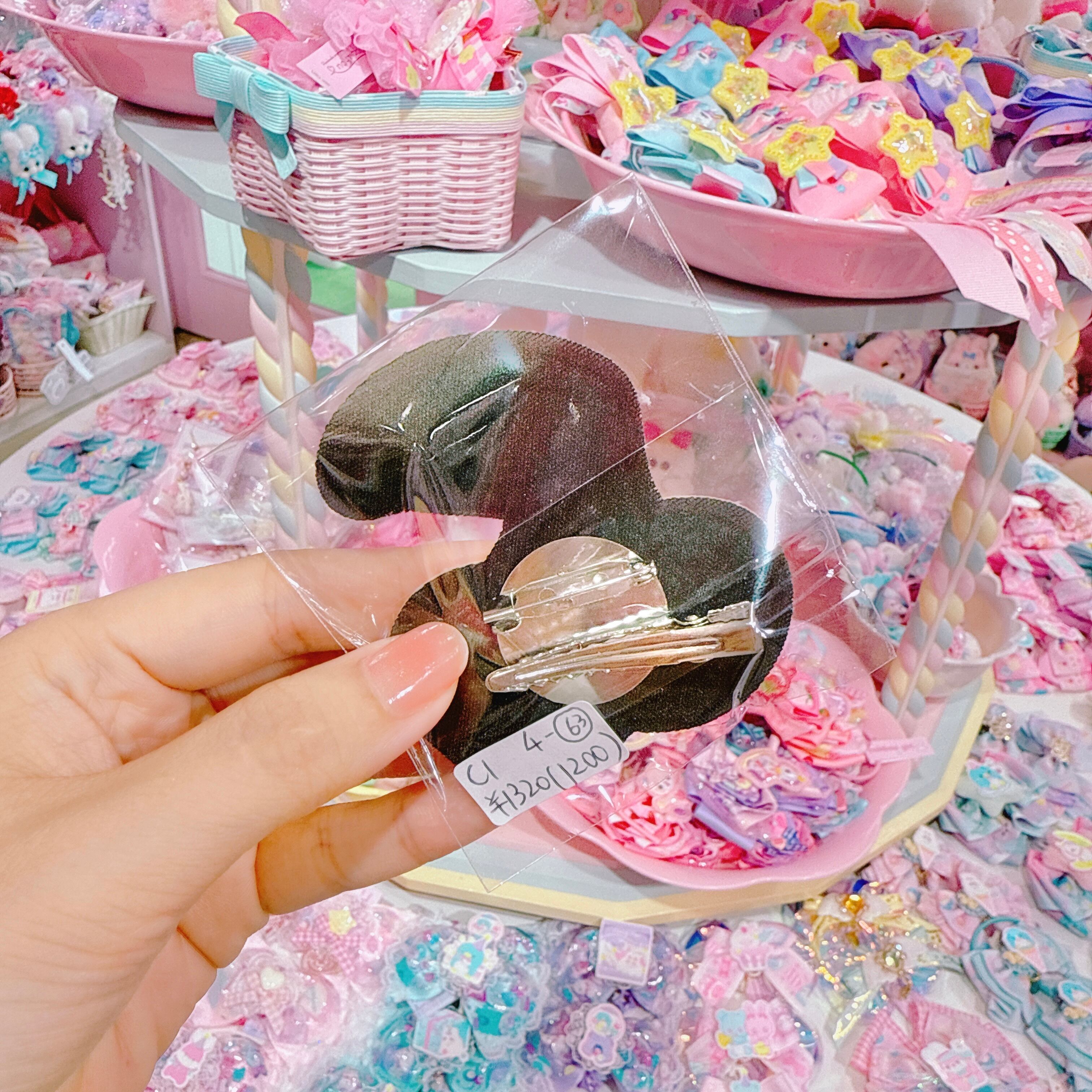 【C1】4-63クリップブローチ