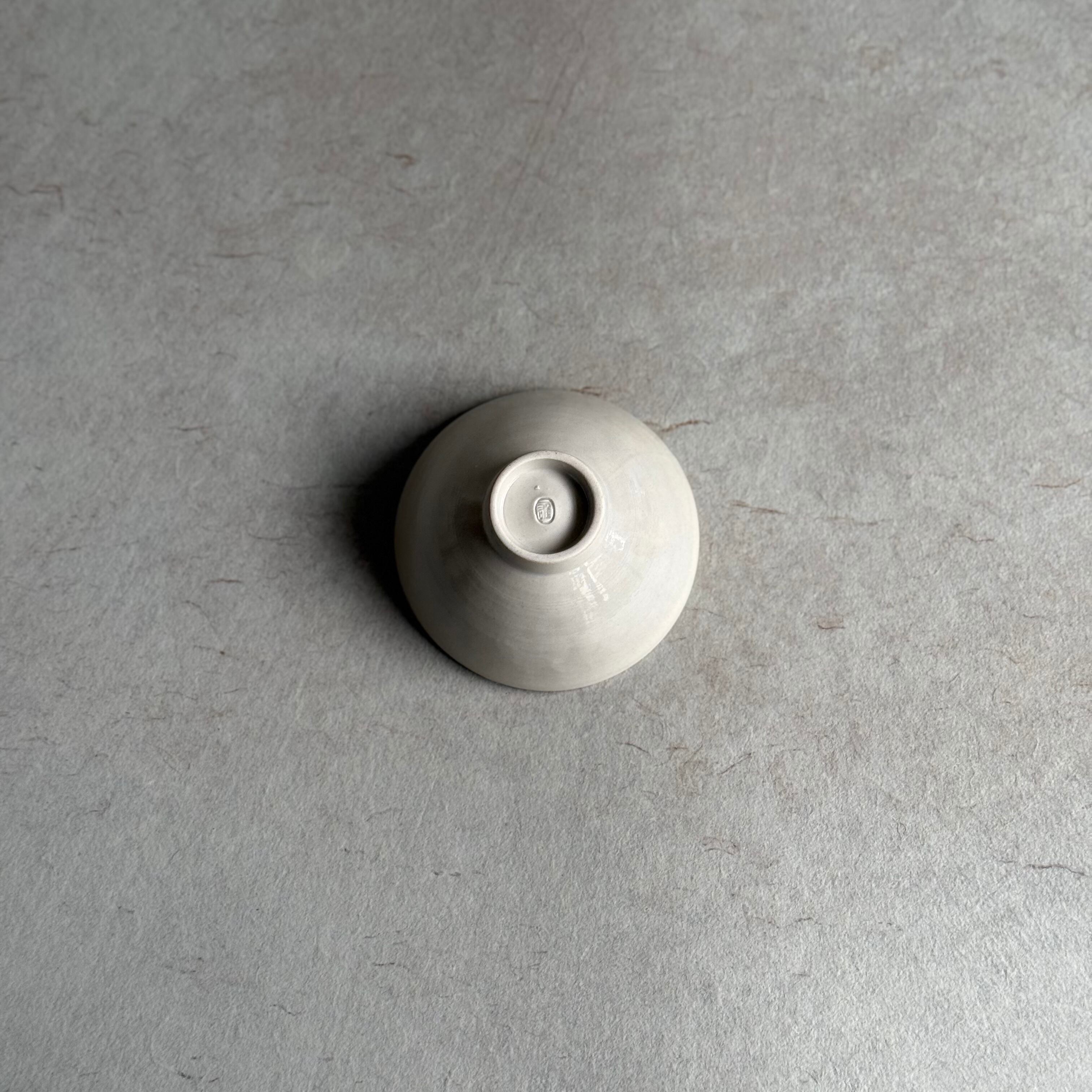 豊増一雄 白瓷印花 汲出 茶杯 | gallery 一白