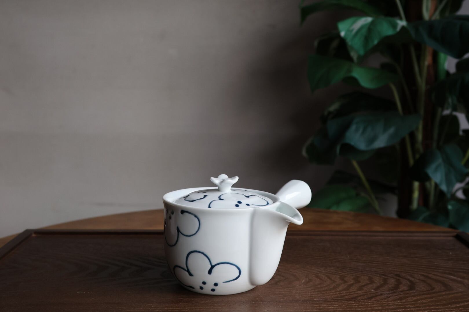 波佐見焼 花紋SS雀口急須 | うつわ通販 土岐陶器店 / ONLINE SHOP