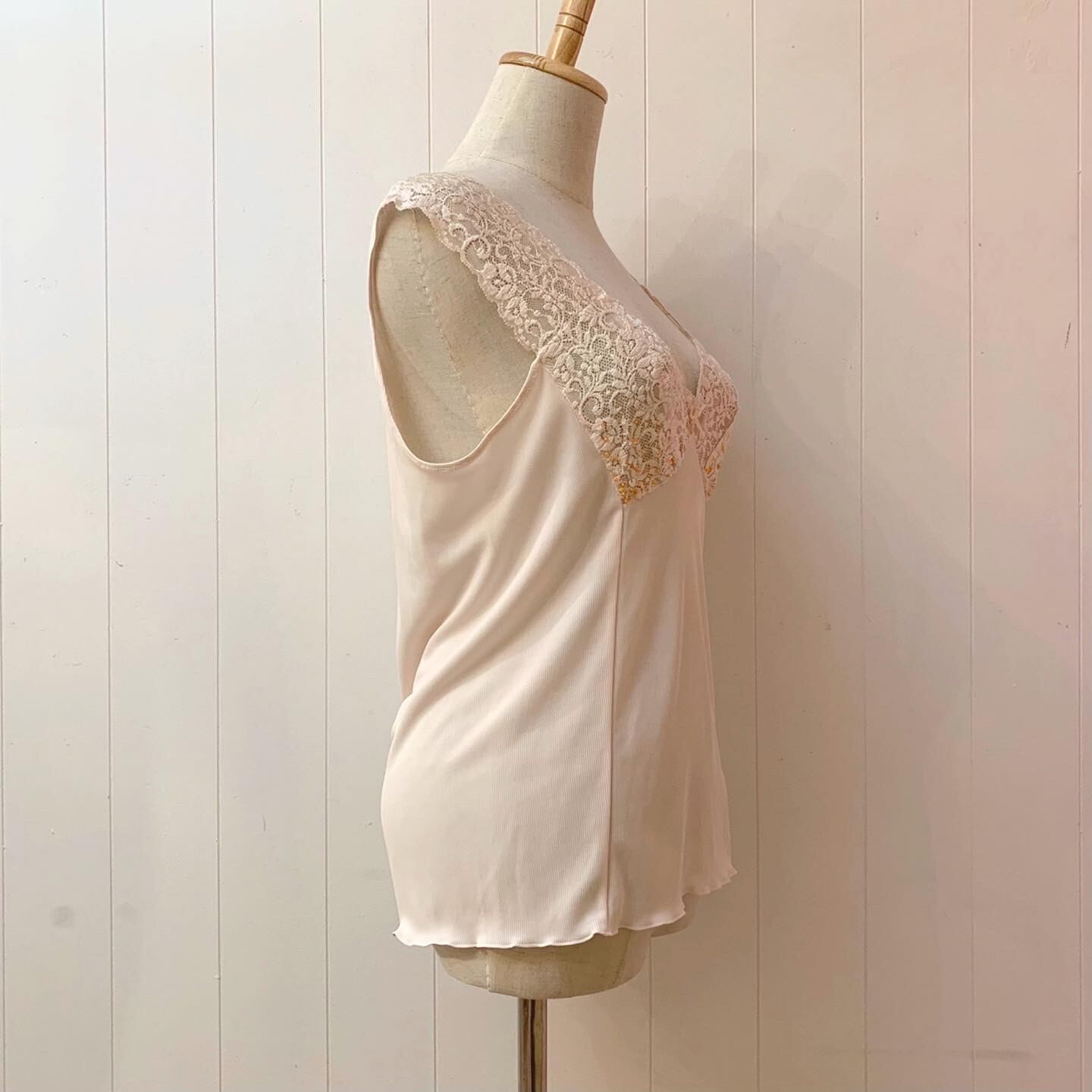 remake : piece of orange hives camisole