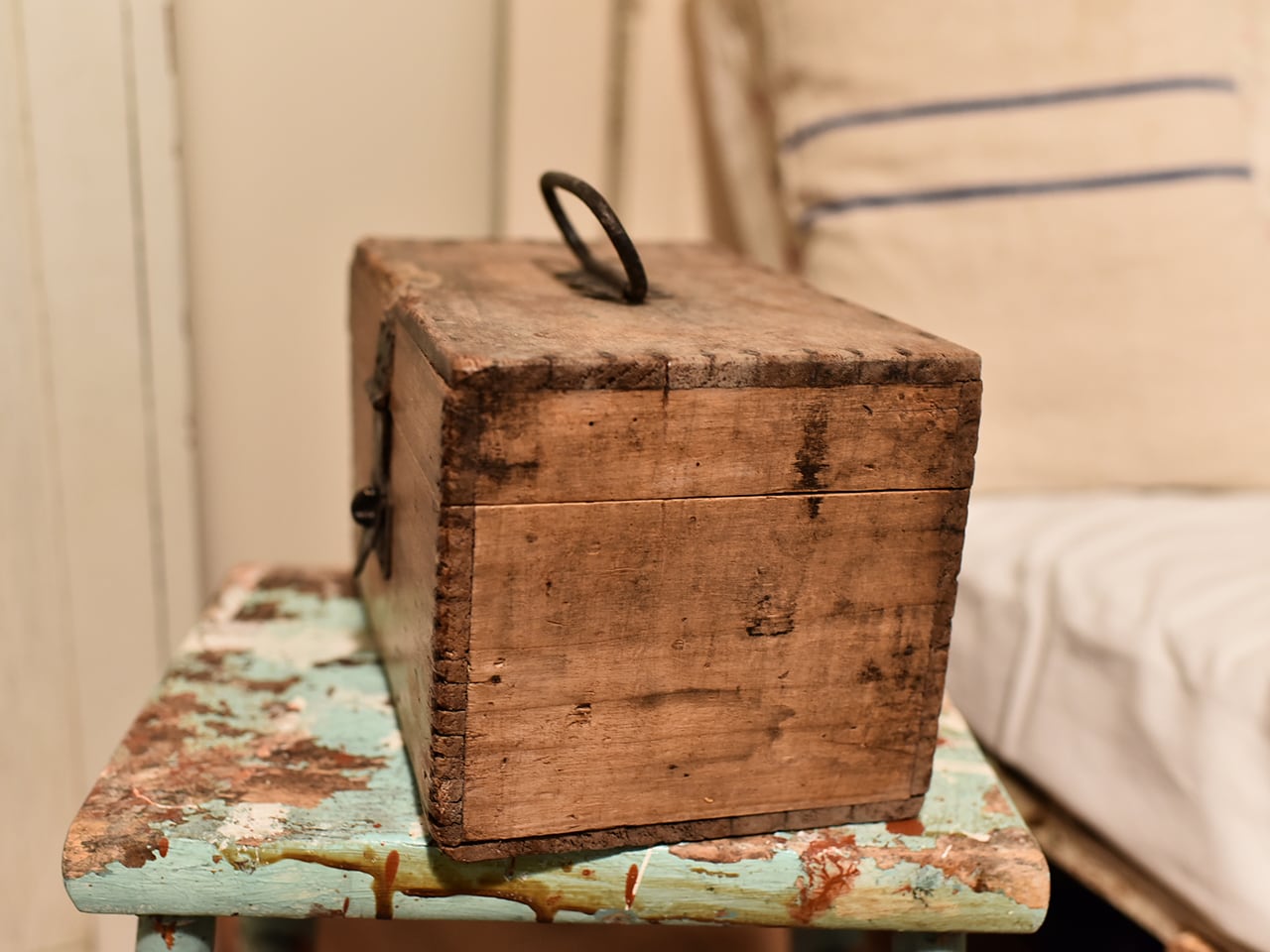 素朴な味わいが素敵な可愛い薬箱 フレンチアンティーク