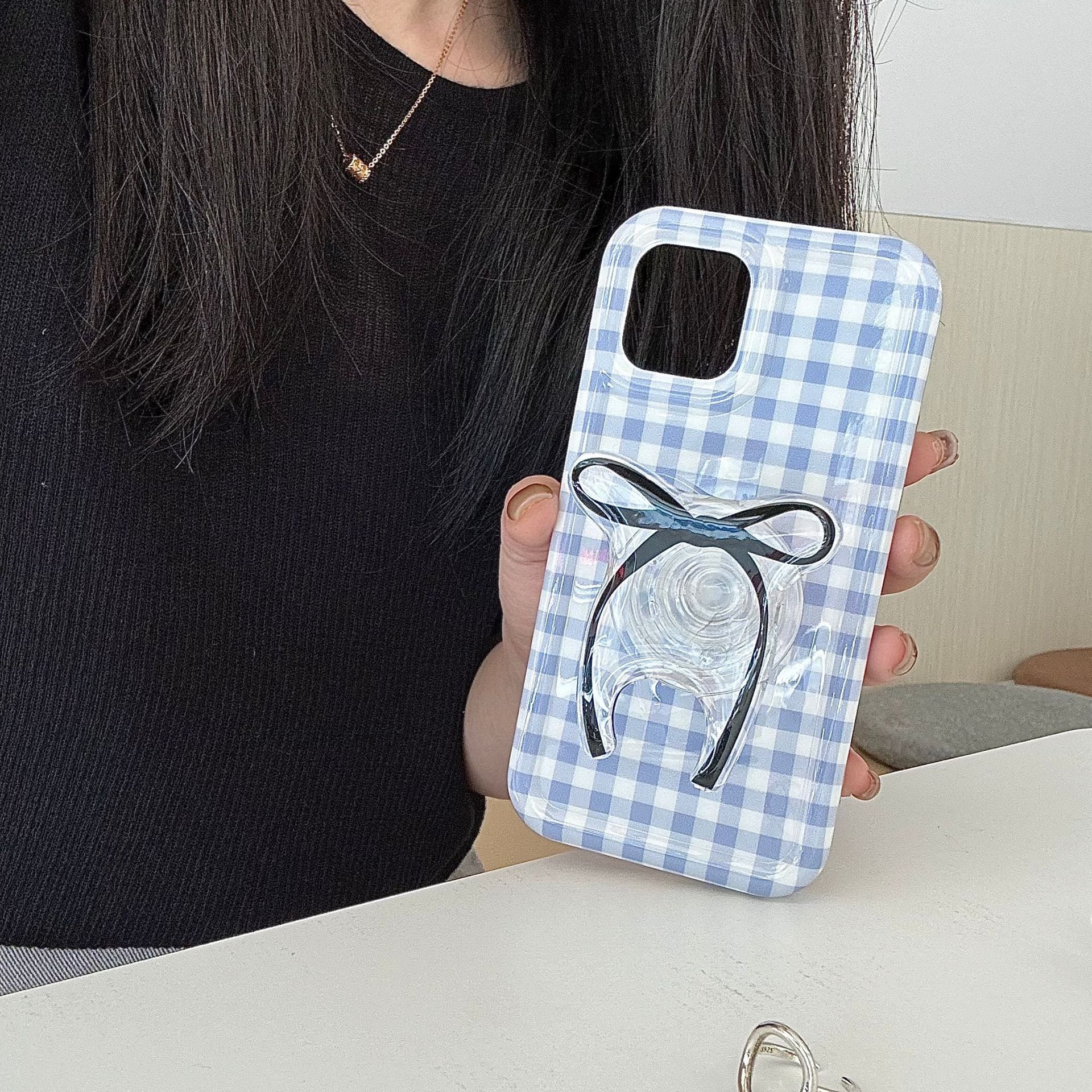 ギンガムチェック◎可愛い ブルー 蝶々結び スマホグリップ カメラ保護フレーム 韓国っぽ リボン チェック柄 スマホケース ND-15525