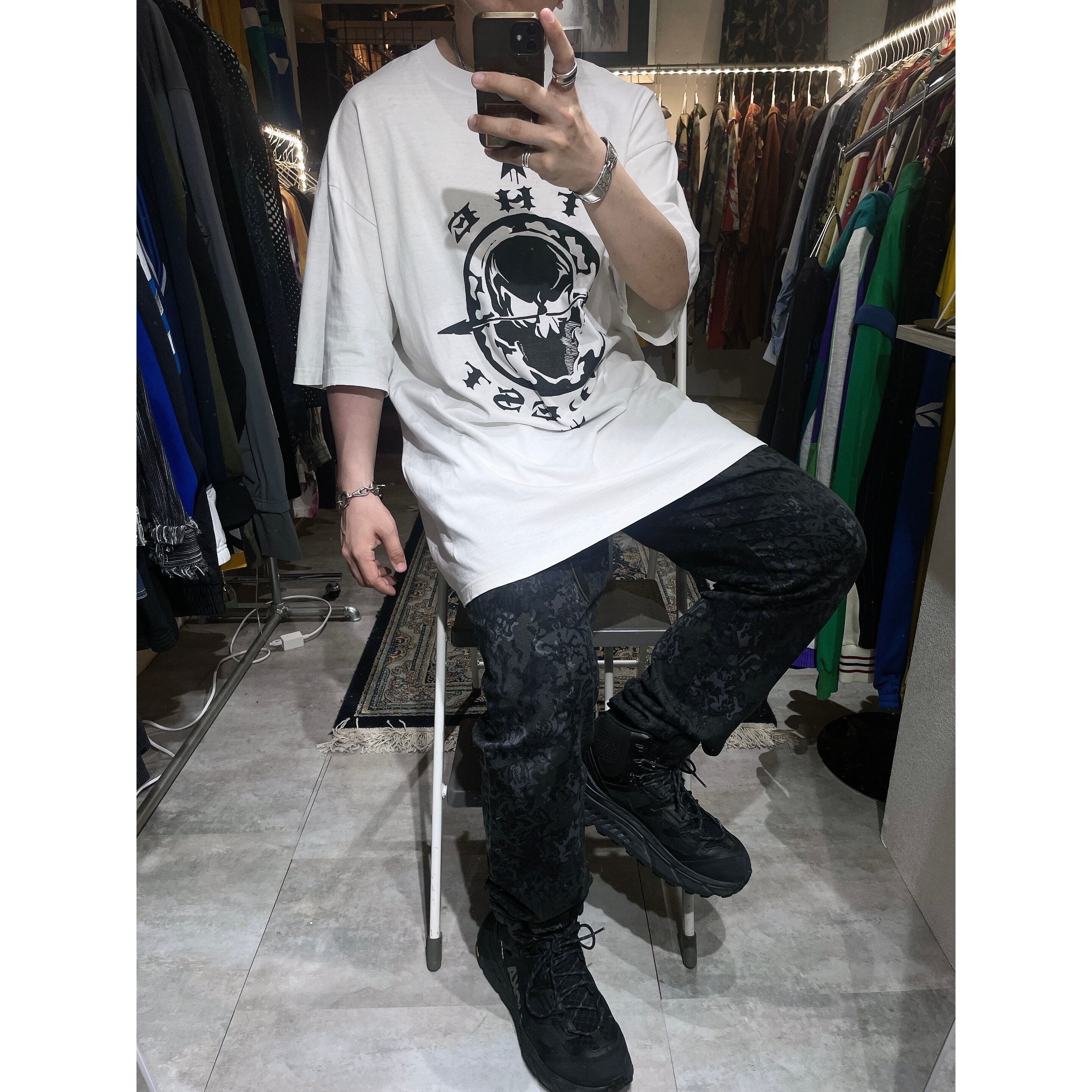 ” THE ILLEST SHIT ” Skull printed Over silhouette Tee