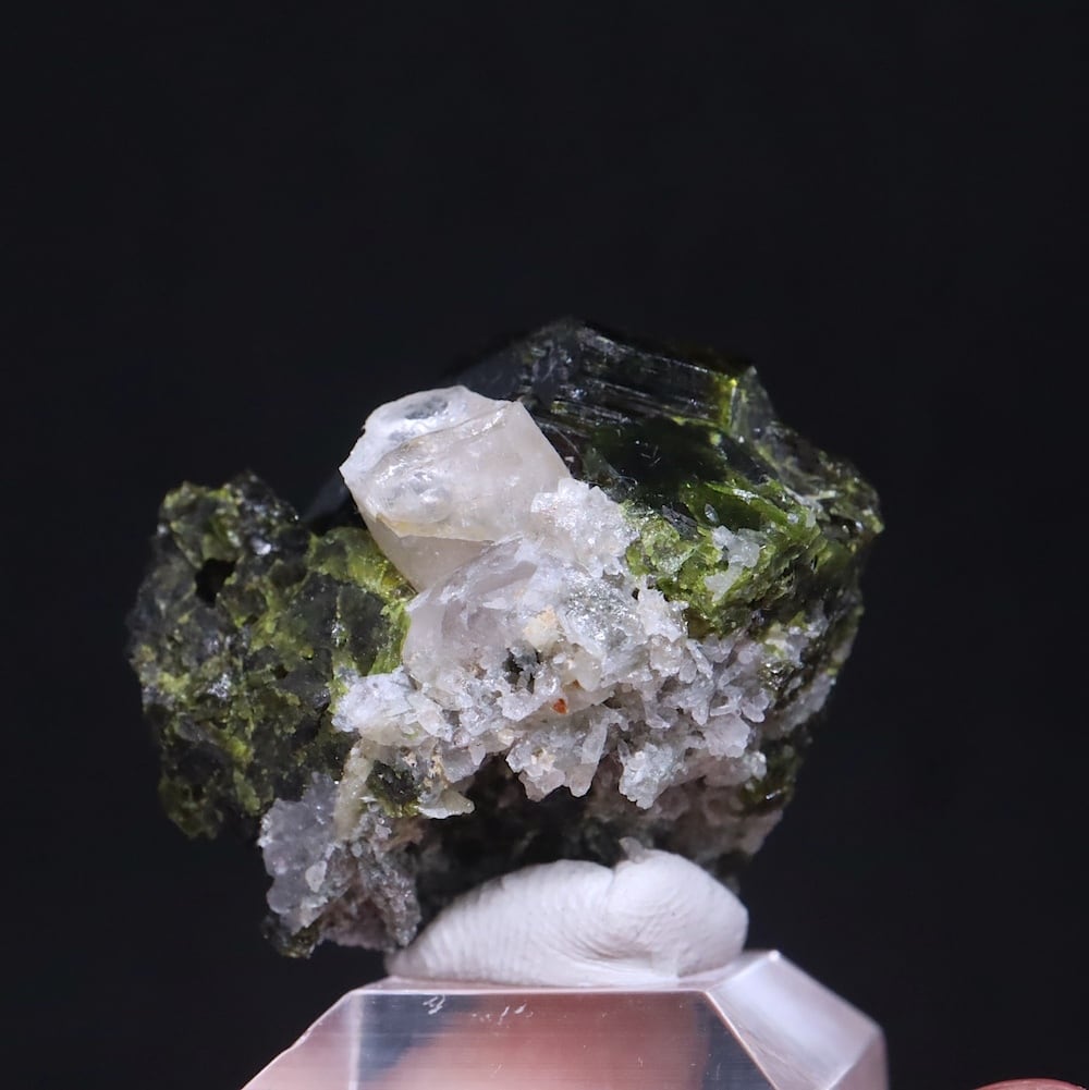 エピドート 緑簾石 クォーツ水晶 9.7g EPD076 原石 鉱物 天然石