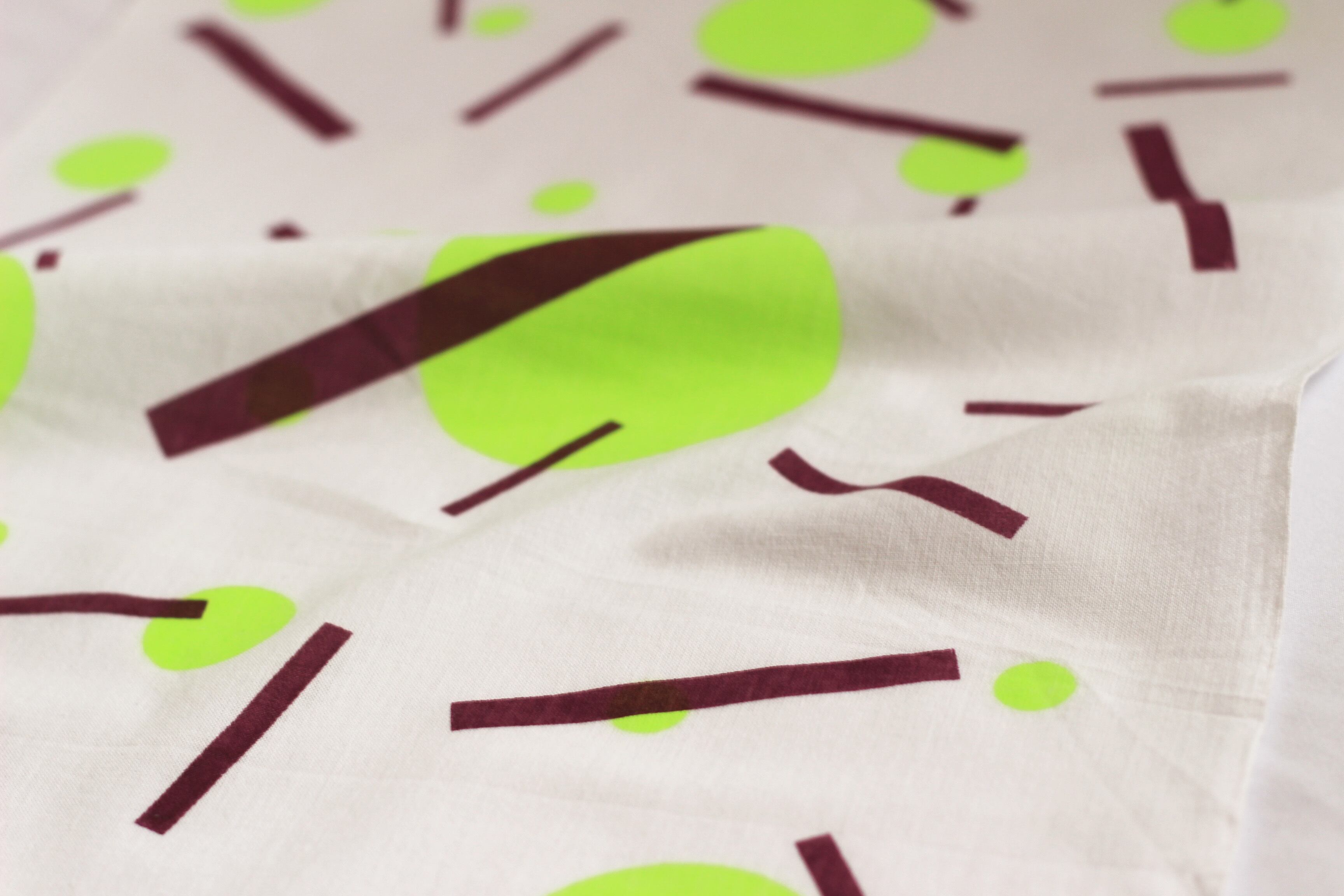 てぬぐい 「叢（くさむら）と蛍」深紫×イエローグリーン