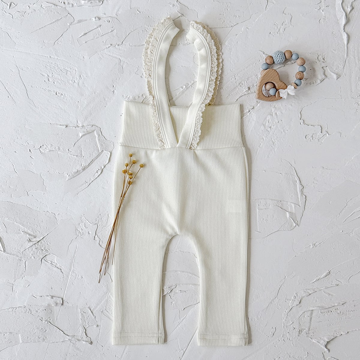 フリルサスペンダー付きレギンス