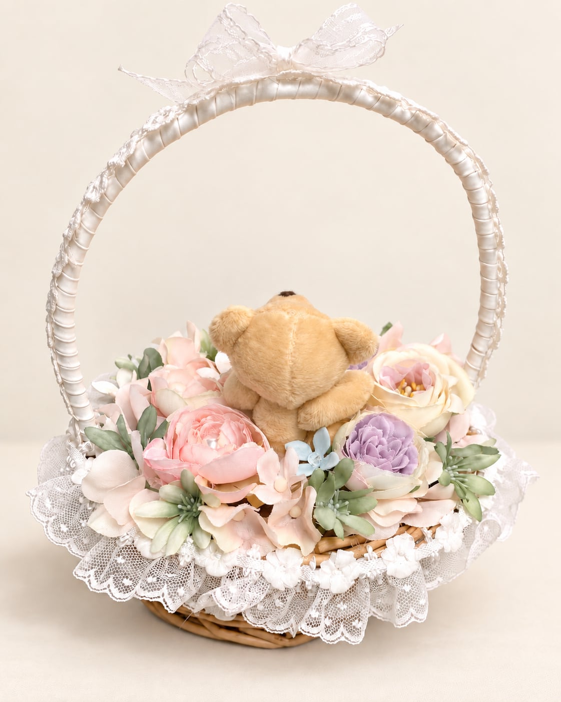フラワーアレンジ｜うちの子と楽しむミニベアの花かご【AR-012】｜パステルフラワー｜ペットのいる暮らし｜ギフト｜ミニベア｜横15㎝ 高さ約18cm｜ギフト｜ミニベア｜横15㎝ 高さ約18cm