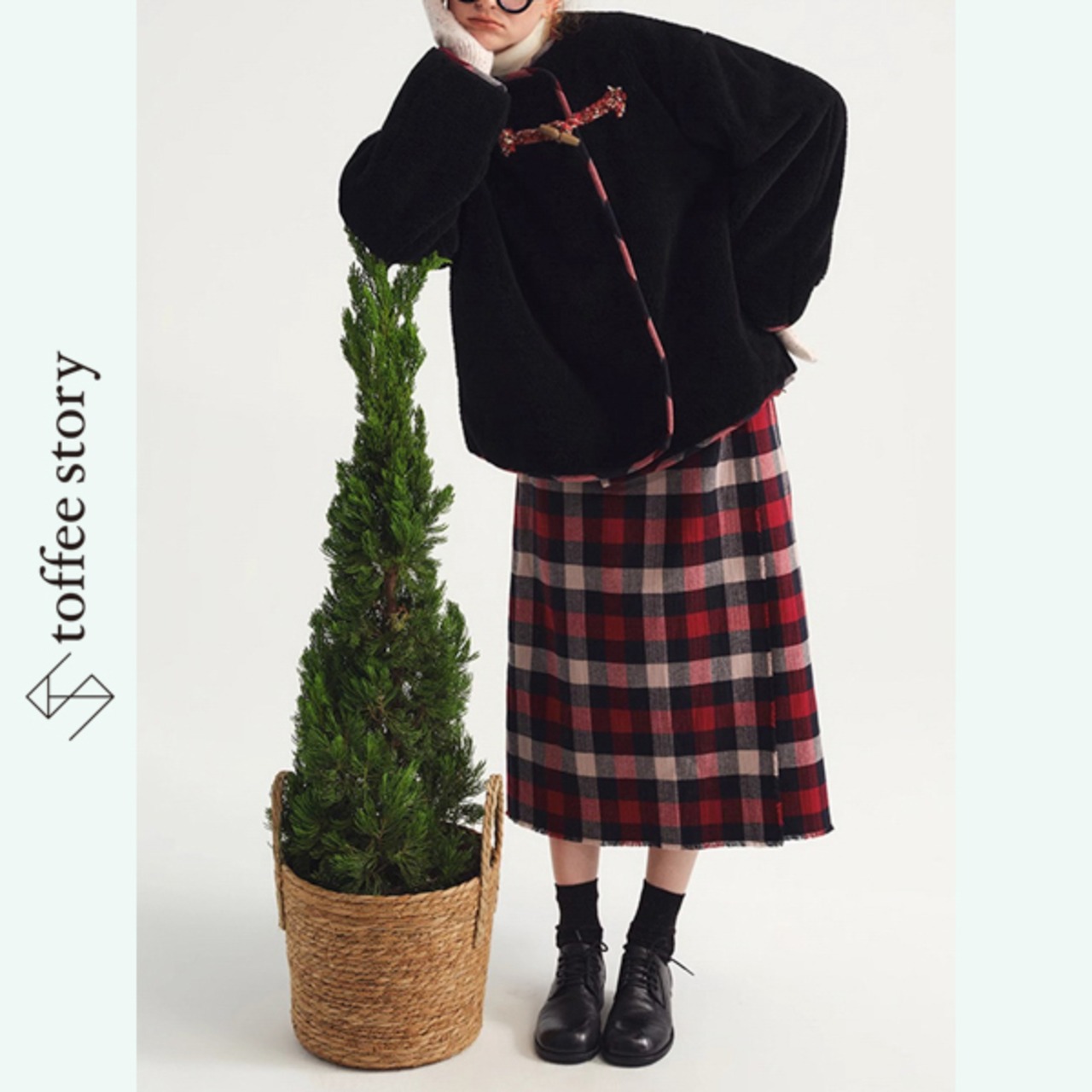 赤いタッセルがほどく、冬の詩コート《P0323》