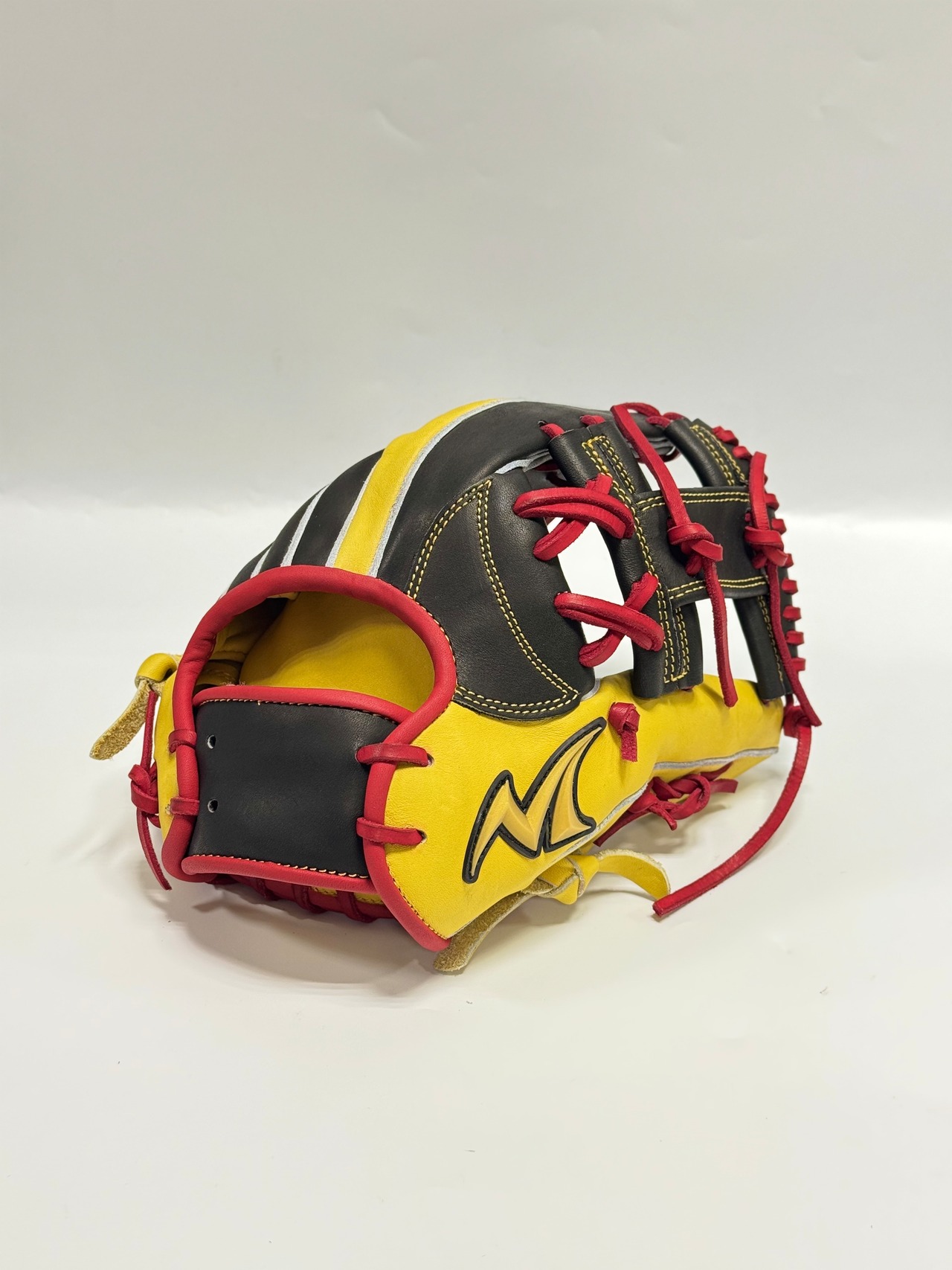No Limitｰノーリミット　硬式軟式兼用グローブ　内野手用モデル　湯もみ型付け加工済み　右投げ用　Sｰ044型　ブラック/イエロー×レッド・画像2