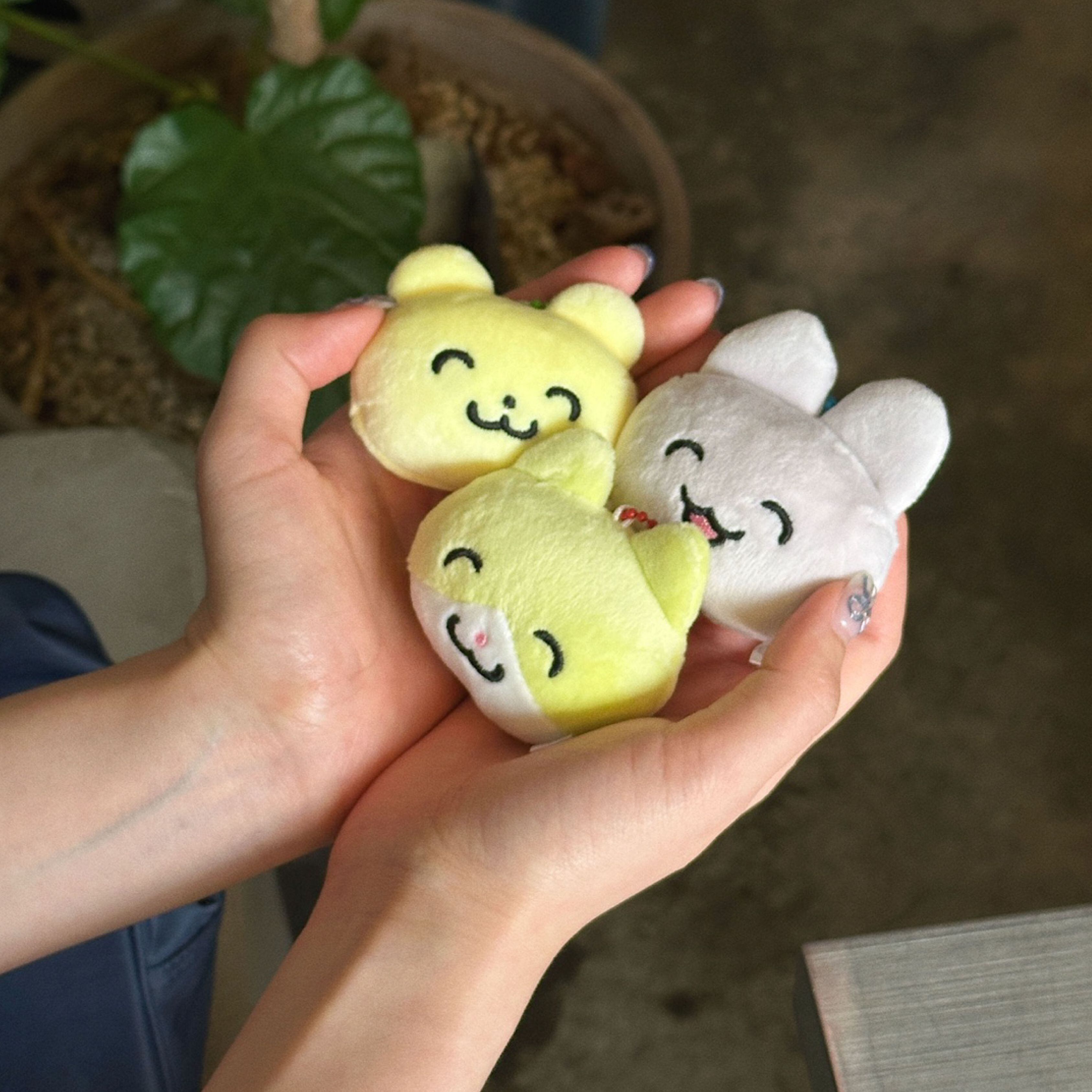 HEEHEECLUB] ミニ フェイス キーリング （全3種） | moim - 韓国雑貨や