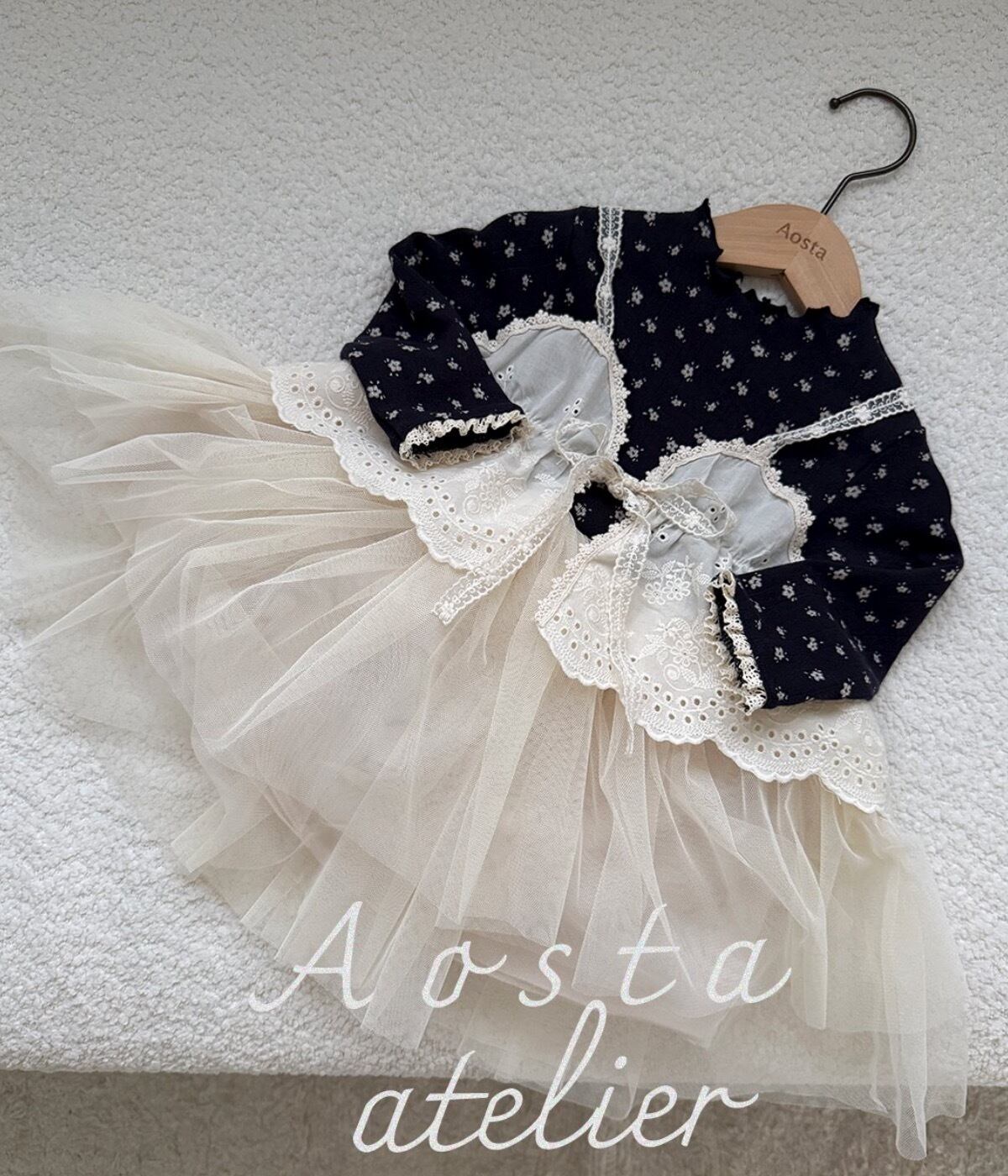 送料無料【予約】/ カメリアレギンス / aosta