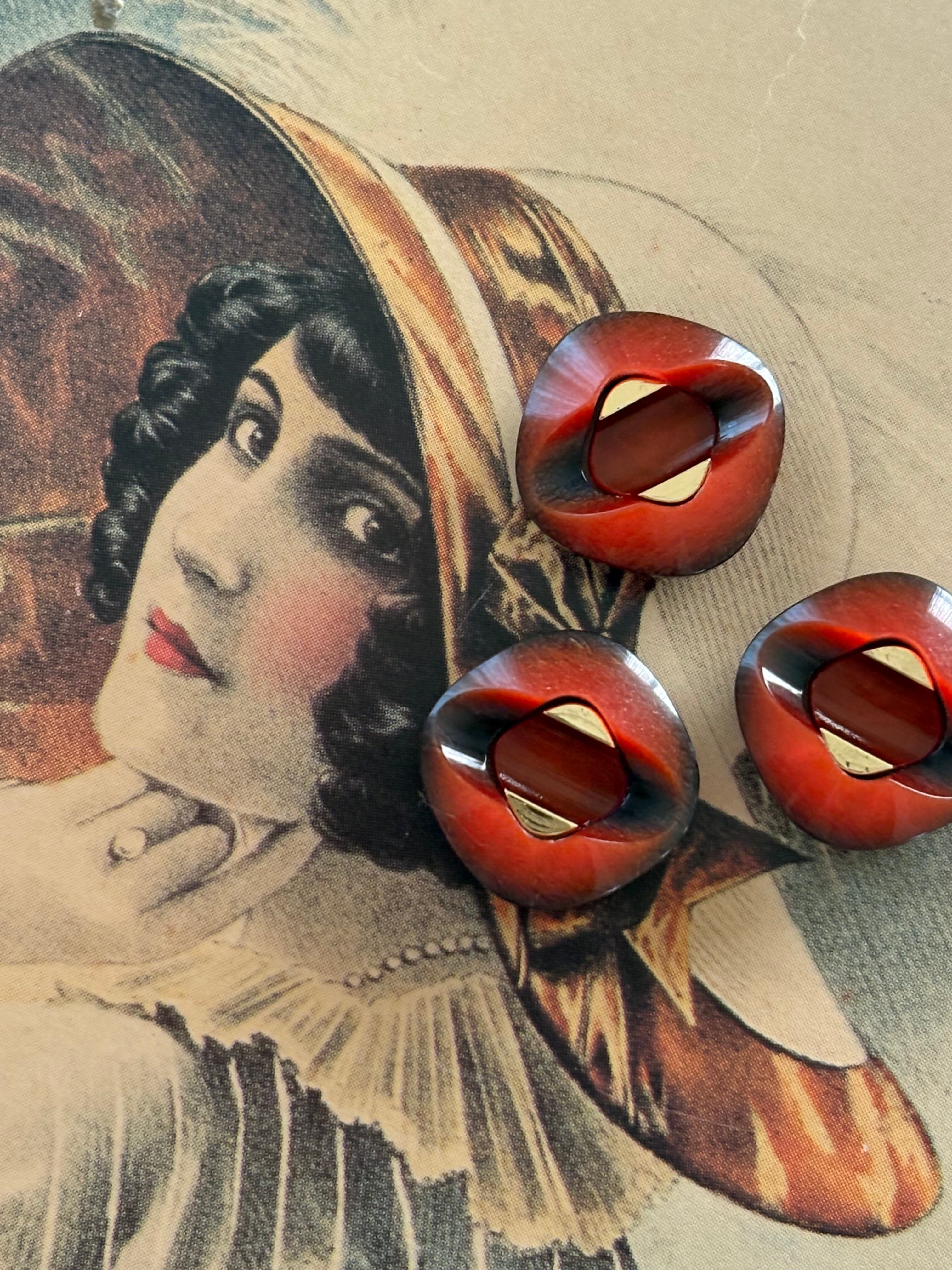 Japanese Vintage ボタン 14mm プラスチックボタン レッド系 スクウェア 昭和レトロ アクセサリーパーツ 装飾材 カルトナージュ