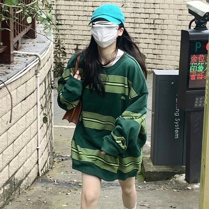 ストライプラウンドネックスウェット スプリングオータムスタイルルーズ ストリート 春物 秋物 Oネック 試着室12113152791