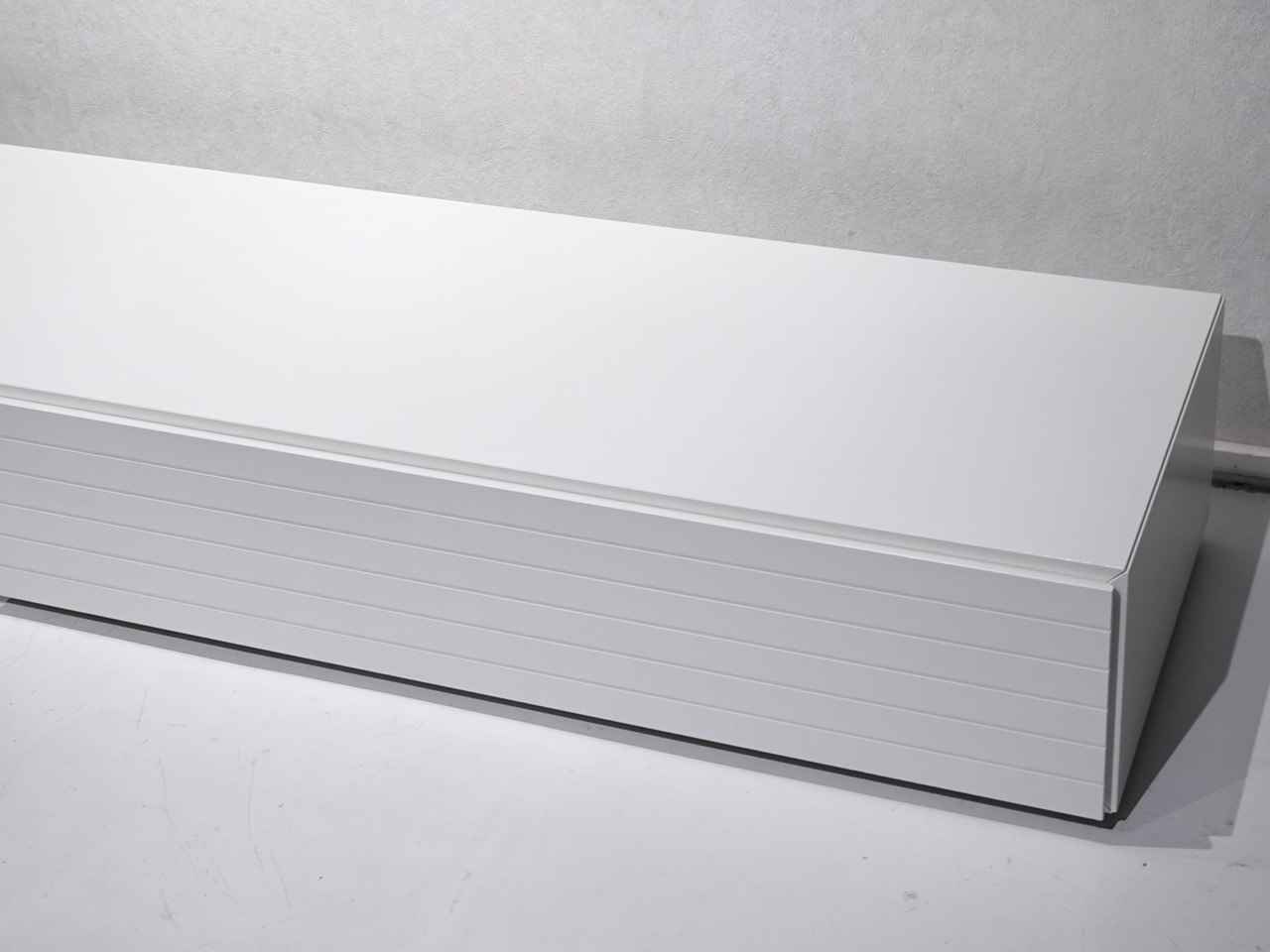 BoConcept ボーコンセプト Lugano ルガーノ テレビボード TVボード AVボード ローボード テレビ台 リビング収納 モダン ミニマル ホテルライク