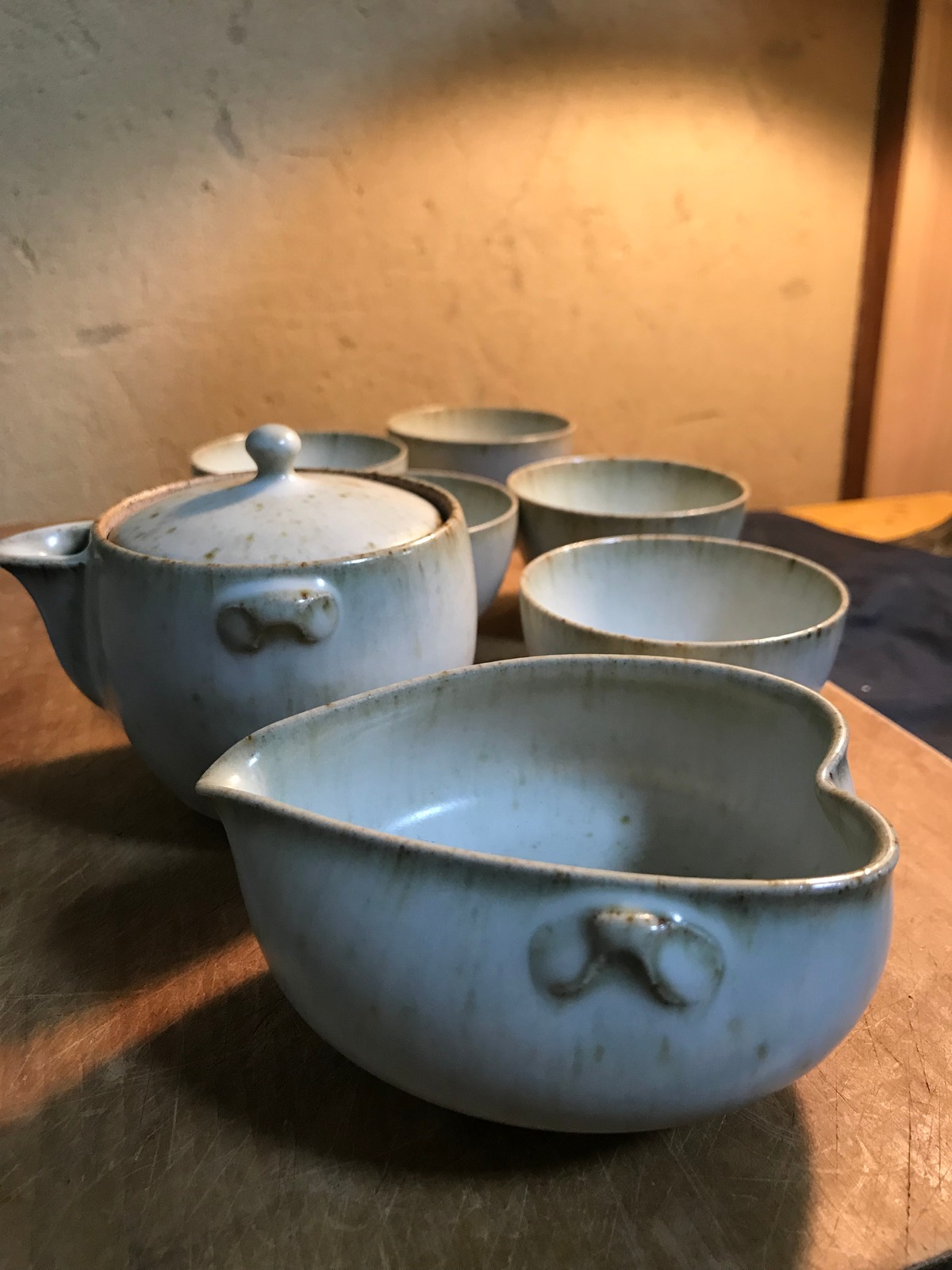 青龍窯 平清水焼の残雪茶器揃（泡瓶・湯冷・茶碗）共箱付 | 鎌倉梶原陶苑