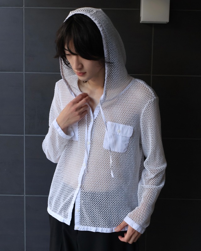 Front pocket mesh hoodie