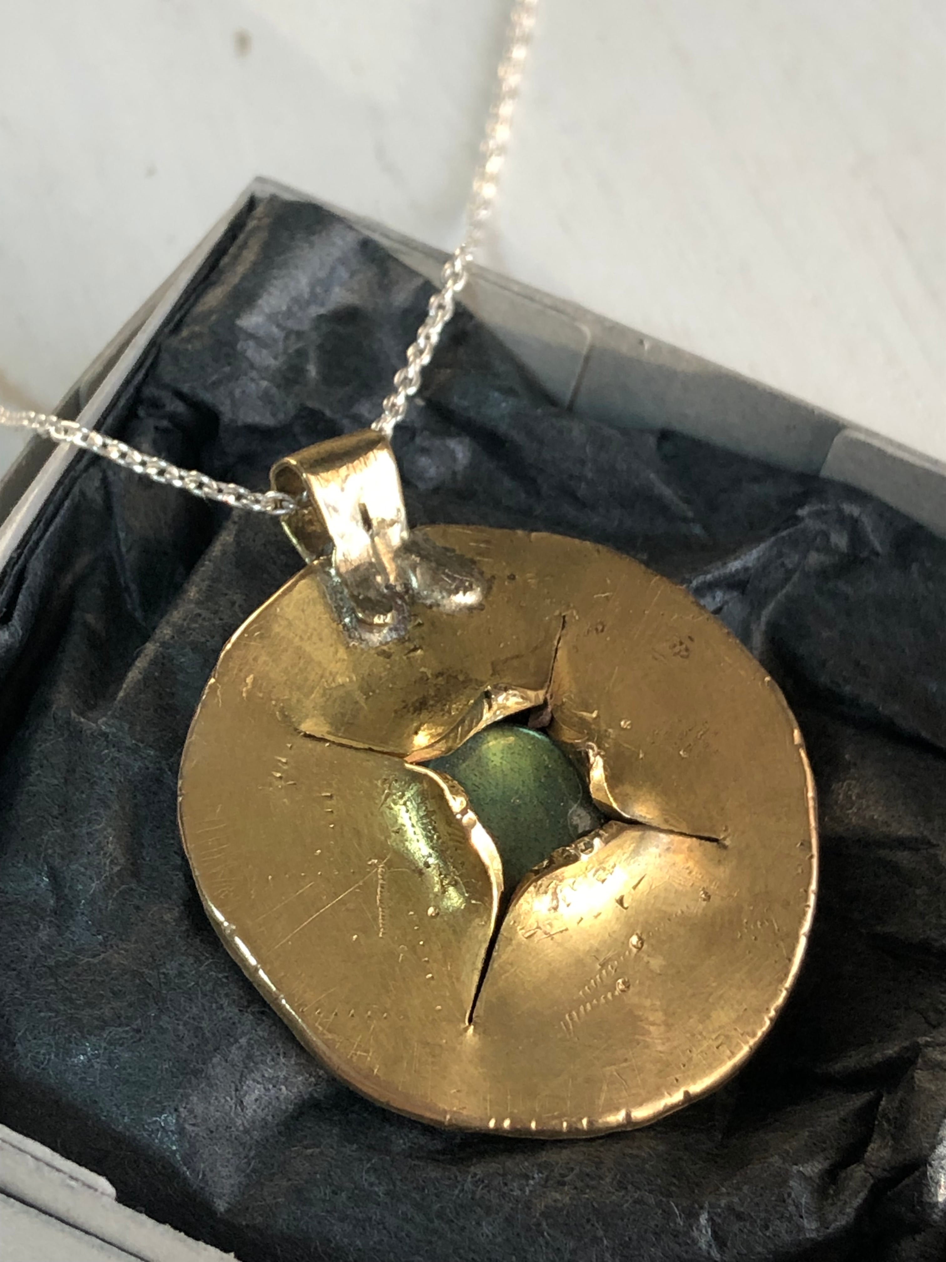 ラブラドライトの古代風ペンダント | Eden gemstone-Jewelry