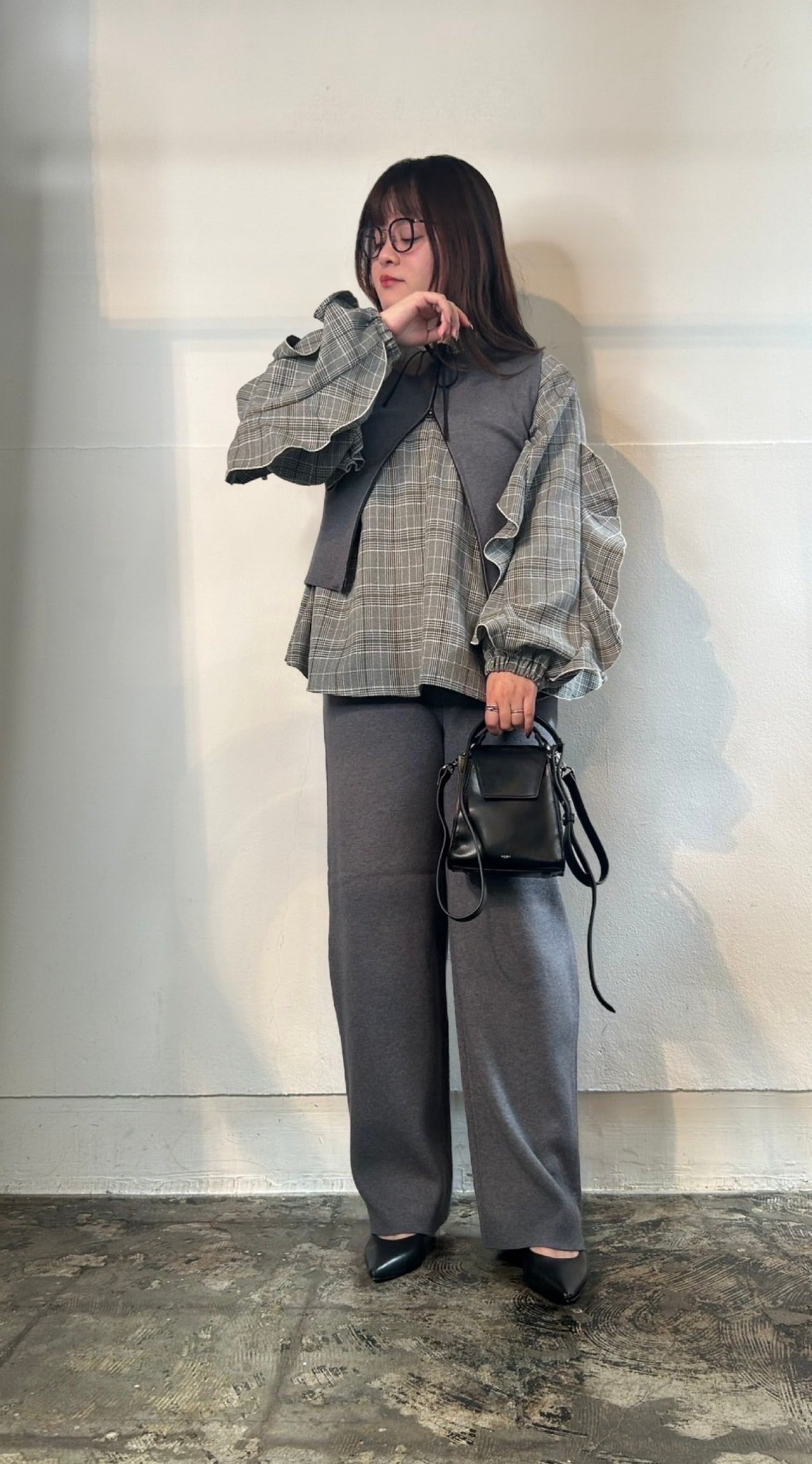 CLOCHE クロッシェ　トップス　ラッフル袖チェックブラウス 11/4ライブ配信 cloche／チェック柄ラッフルスリーブブラウス | LUCY LUE