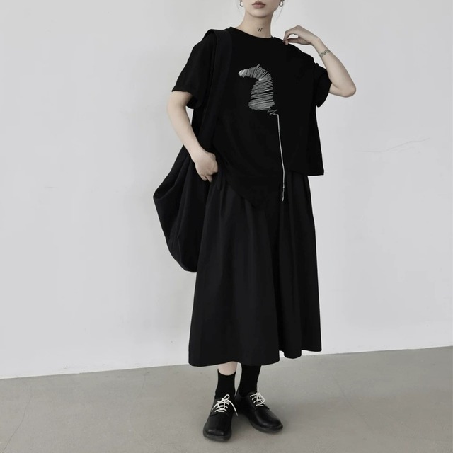 Graphic Asymmetric T-shirt 01421