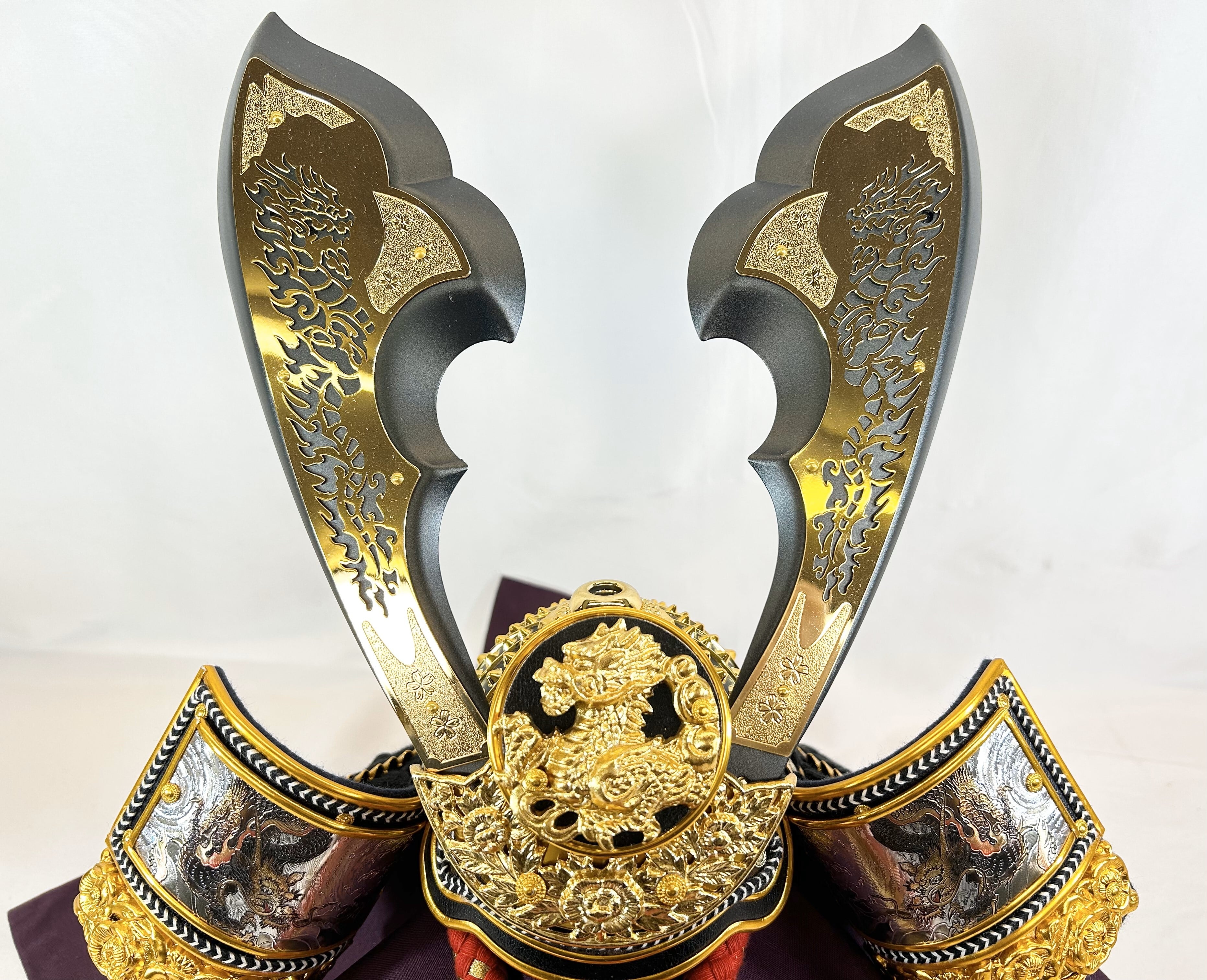 兜 10362 透かし模様付深彫鍬形兜のみ 五月人形 兜単品 兜飾り