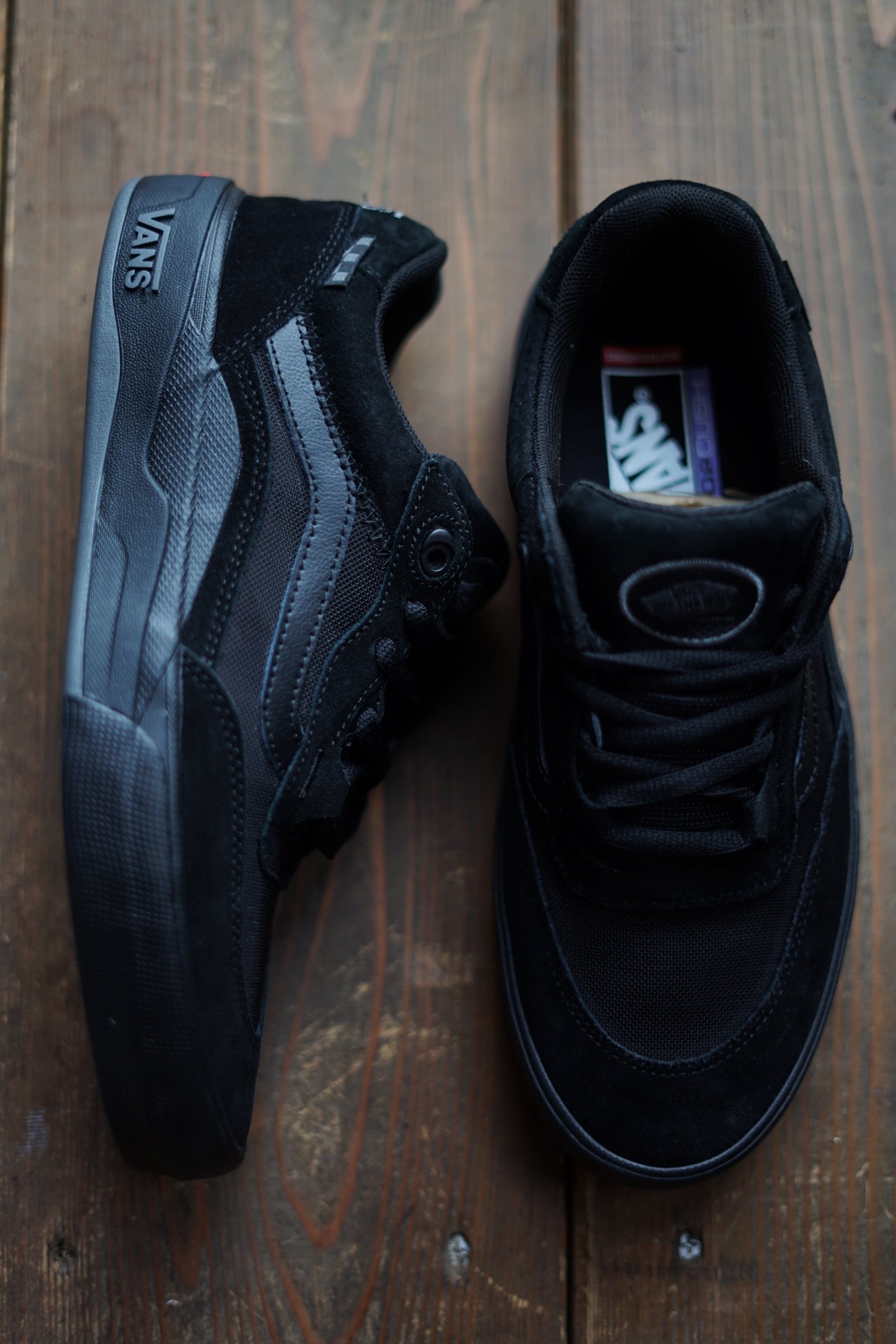 VANS 