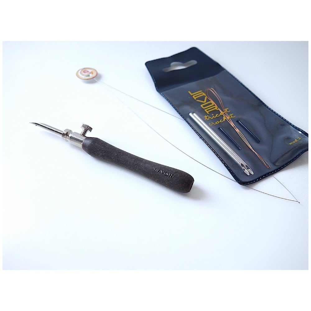 中細毛糸用パンチニードル・ココナツボディ】刺繍糸〜中細毛糸用＜針3