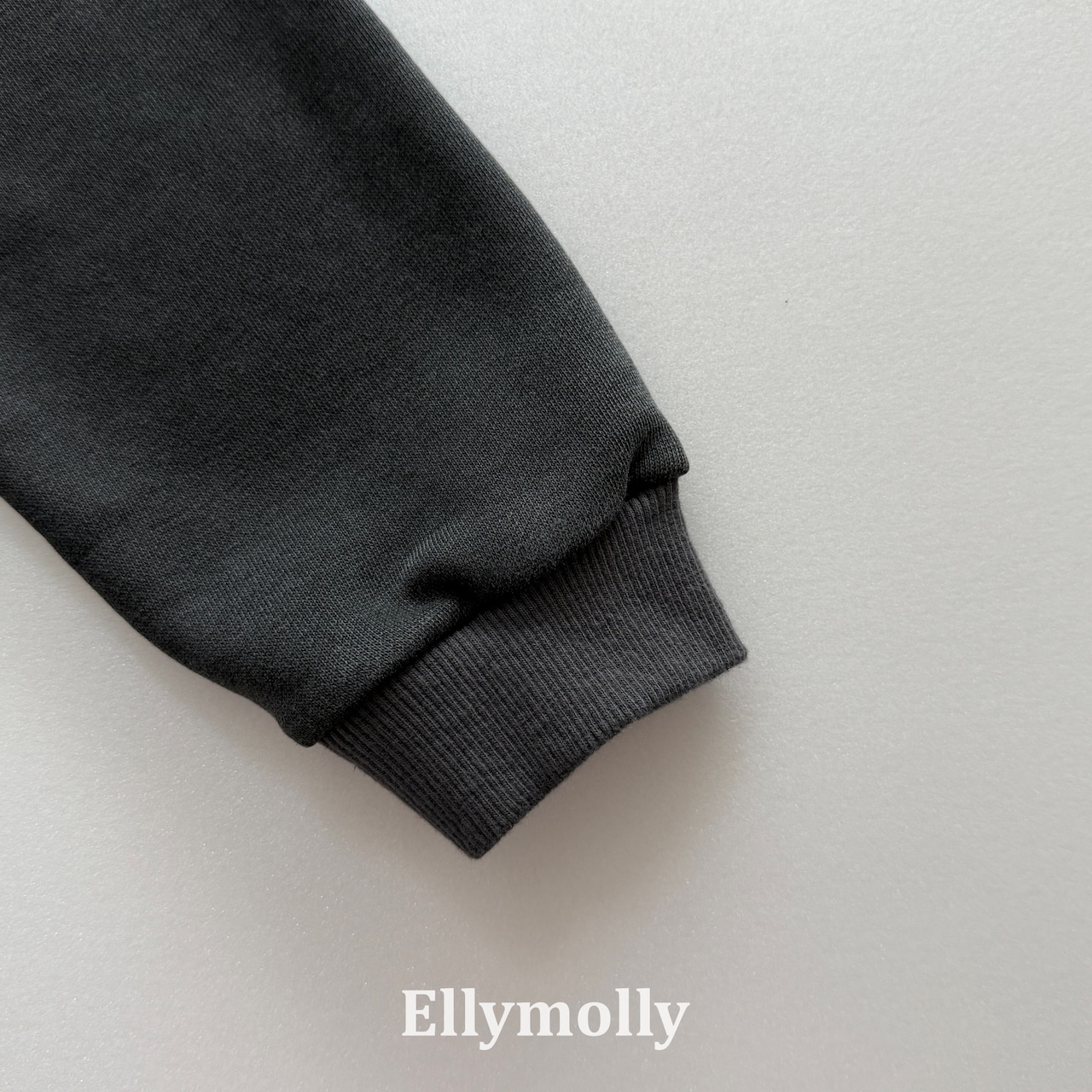 【取寄/韓国直送】Elly molly ラフツートーンダイングスウェット|秋服|韓国子供服|26/AT