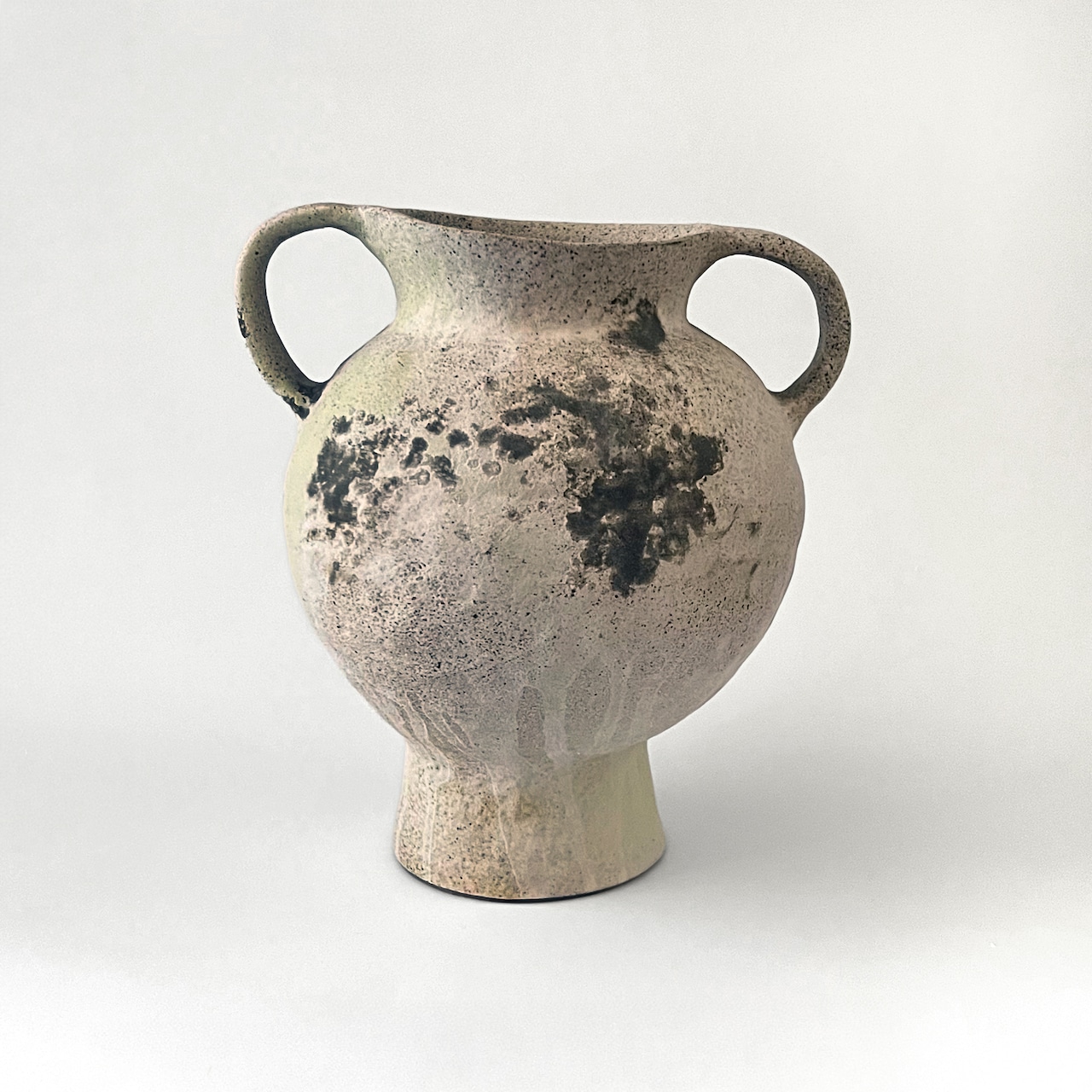 Stonewashed Twin Handle Vase / ストーンウォッシュ ツインハンドルベース
