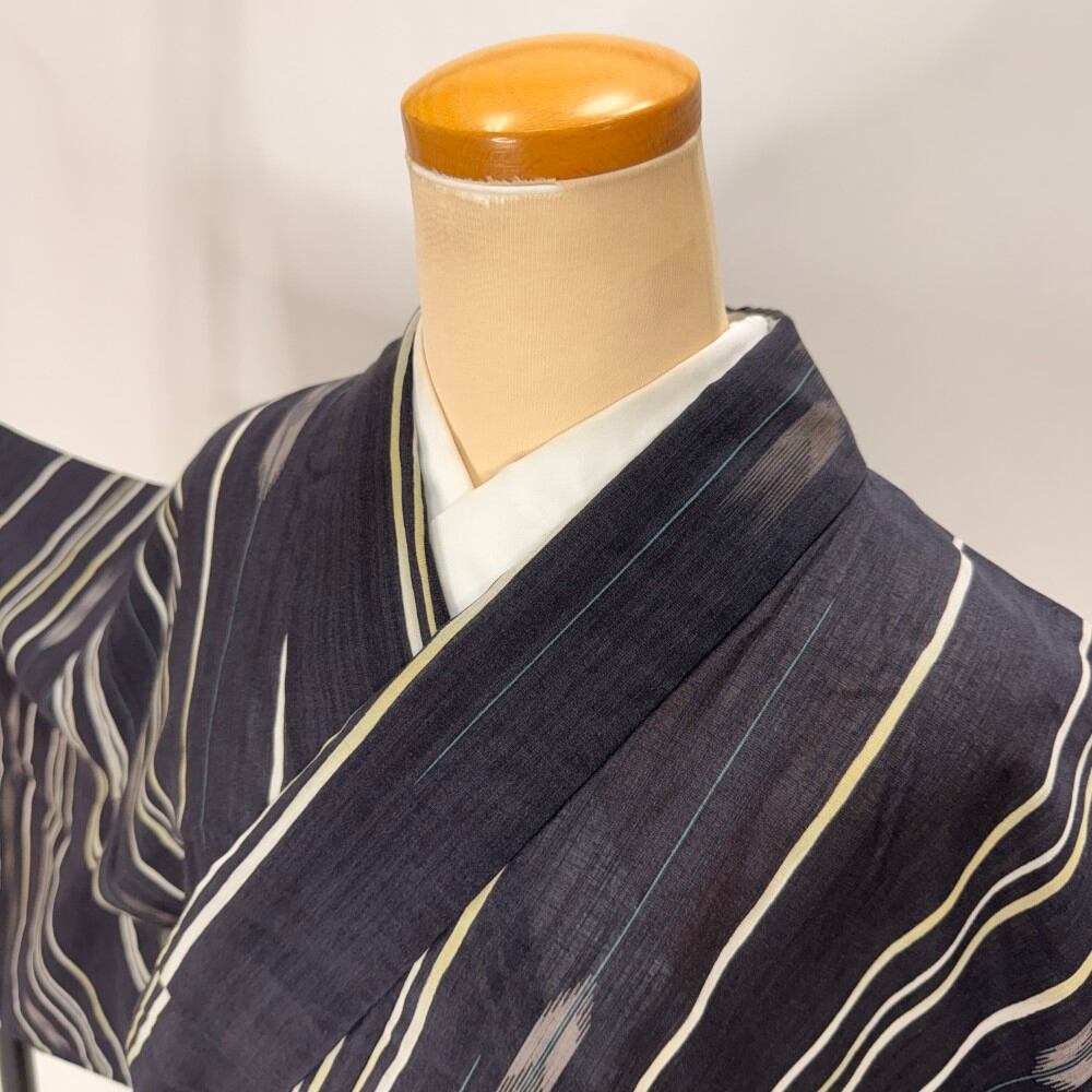 小紋 夏 紗 夏用 洗える着物 裄68.2cm 身丈167.2cm 花柄 お洒落着 普段着 ポリエステル こげ茶 美品 L サイズ 5924