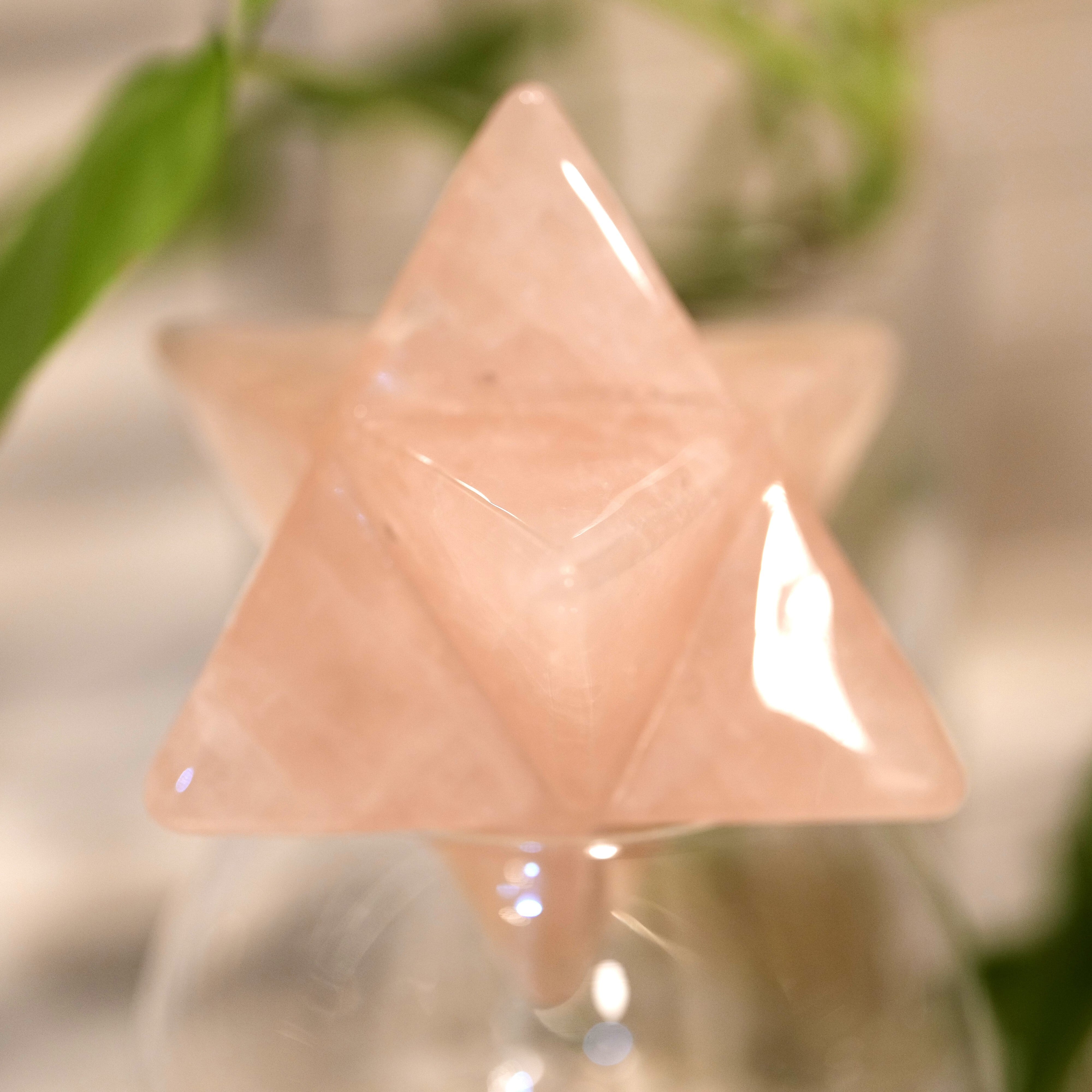 欠け、凹み有り　ローズクォーツマカバスター 欠け、凹み有りローズクォーツマカバスター